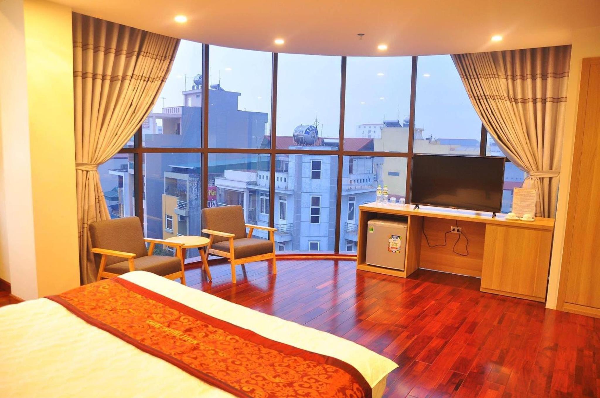Standard King Room photo 2