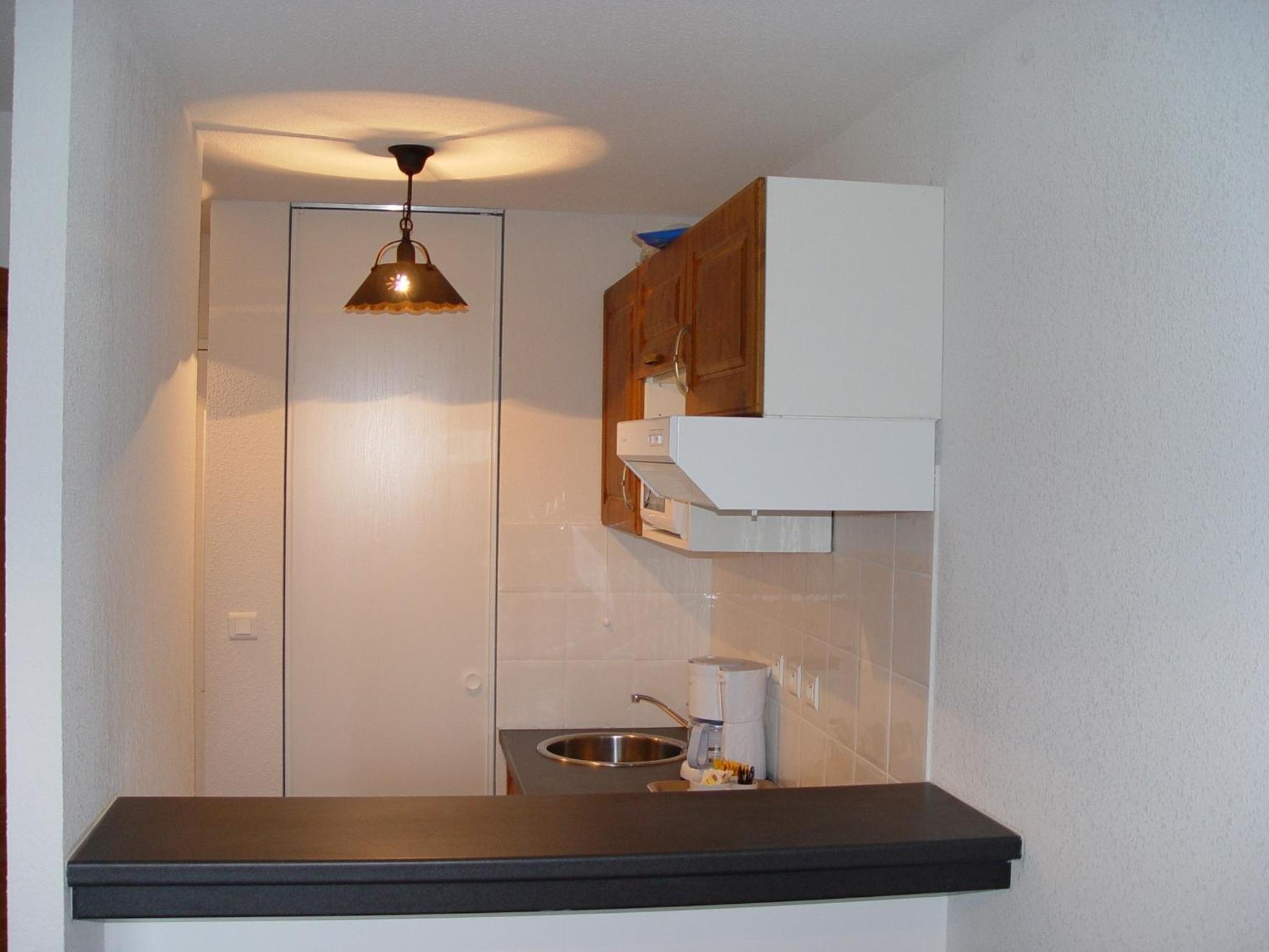 One-Bedroom Apartment (4 Adults) photo 2