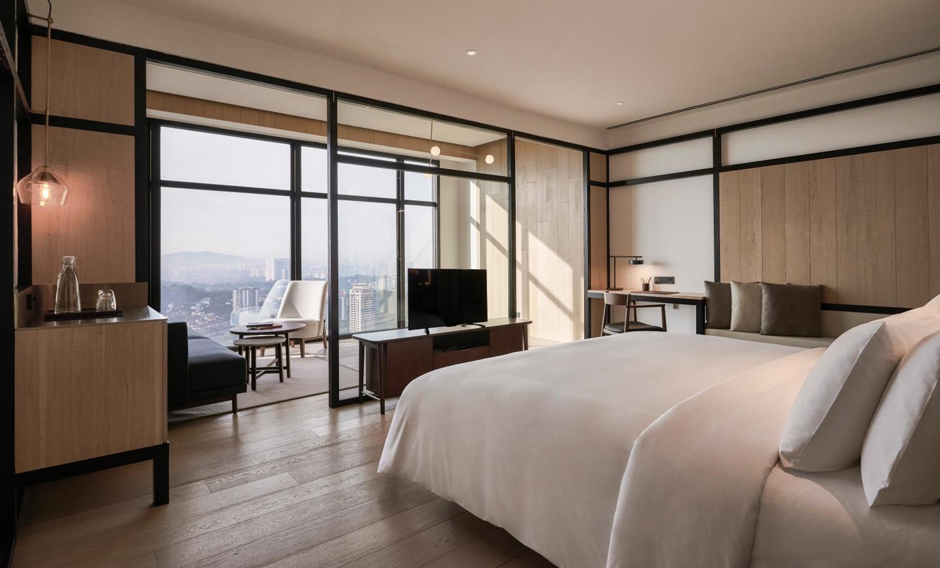 Premier Room