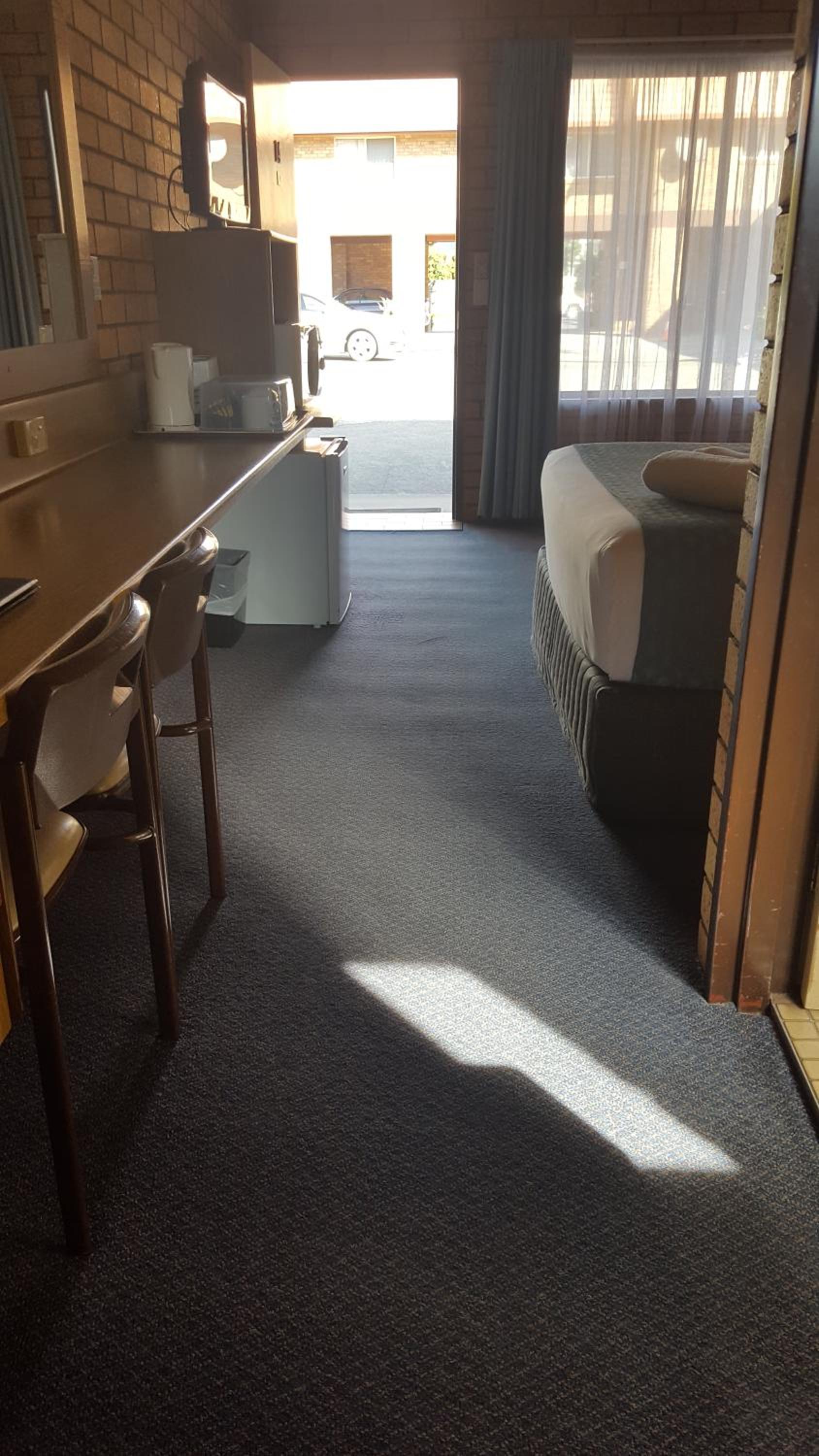 Deluxe Queen Room - Disability Access photo 3