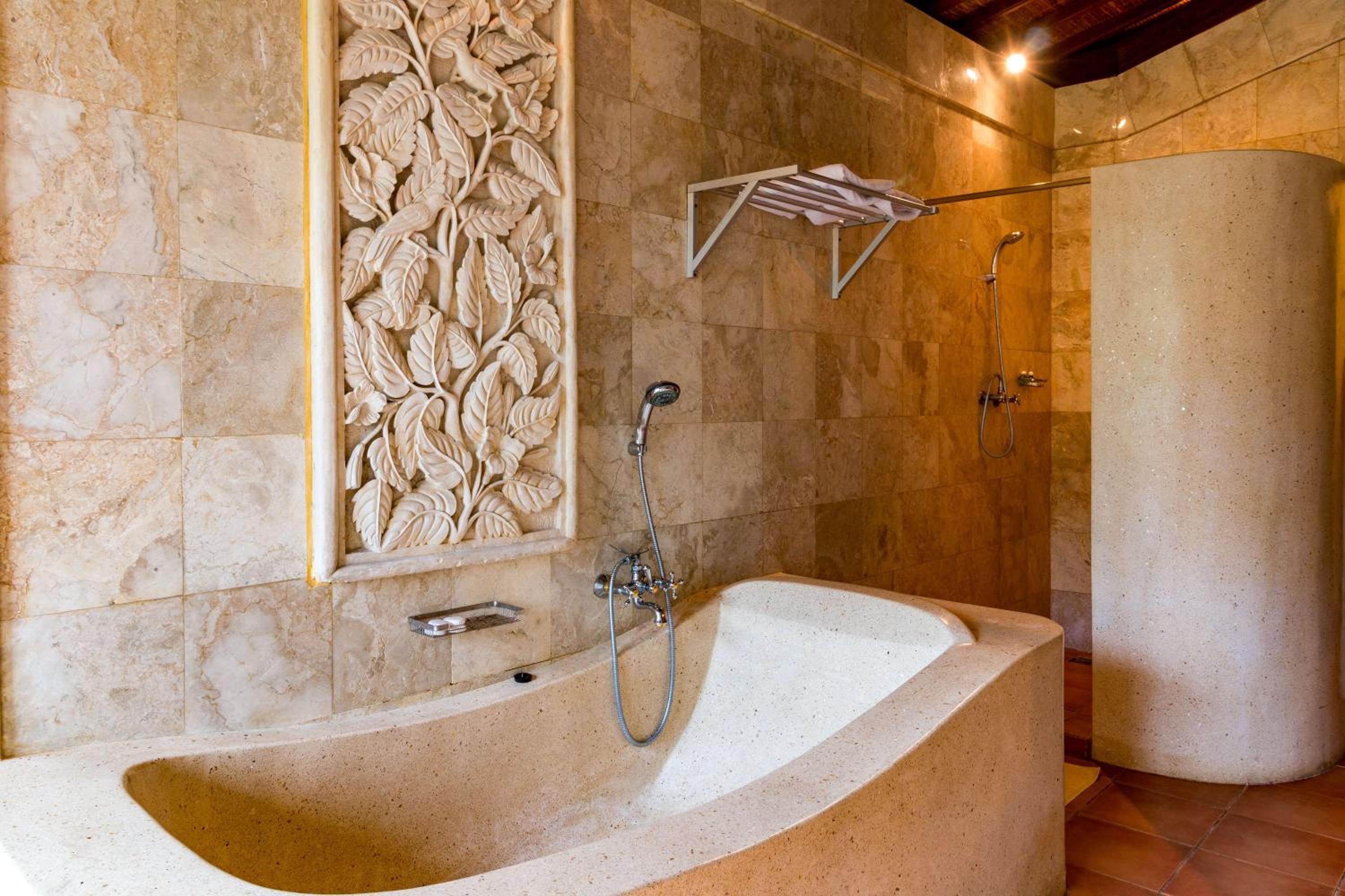 One-Bedroom Villa with Private Pool - Photo 2