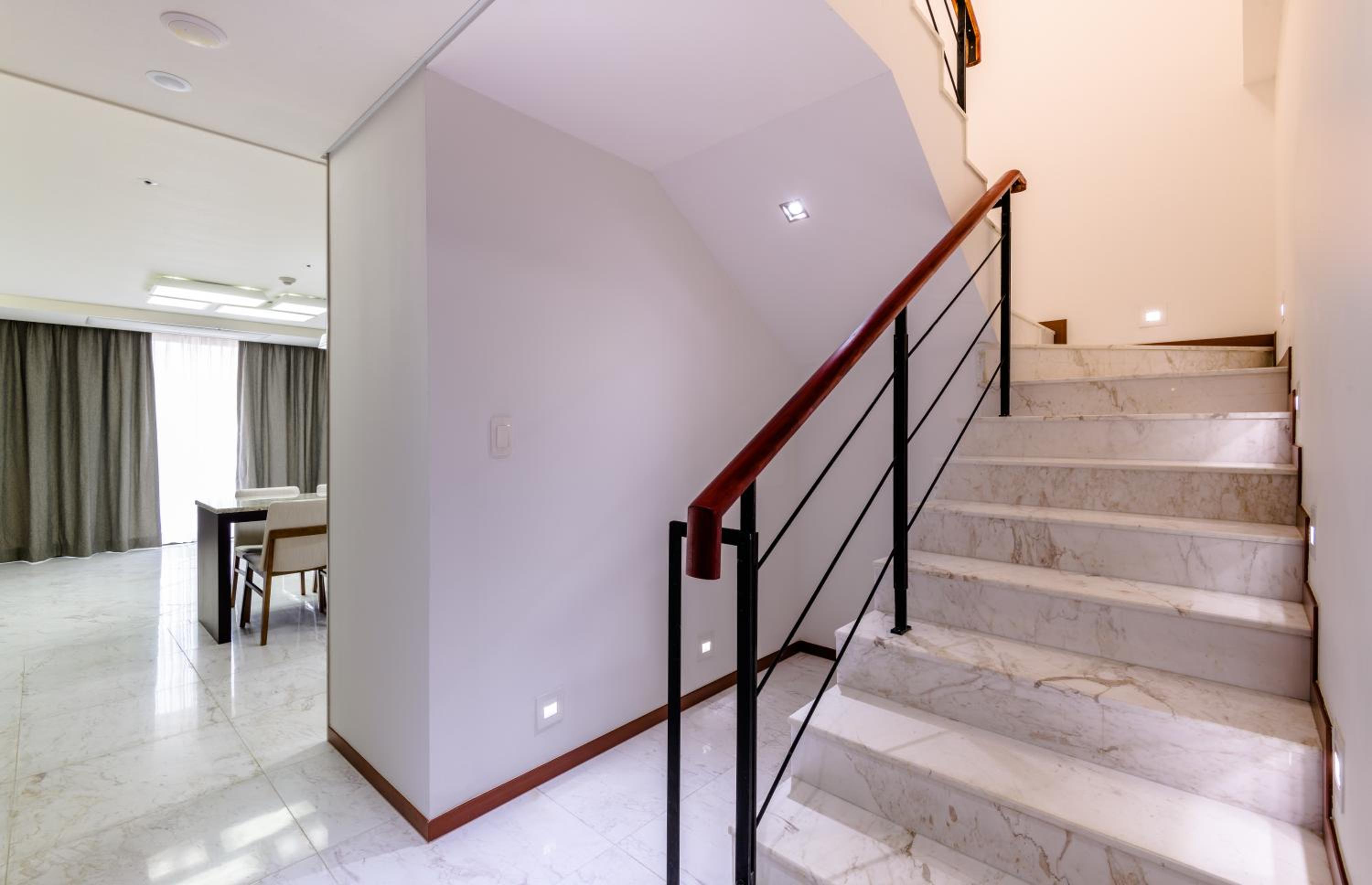 Duplex Apartment - Photo 26