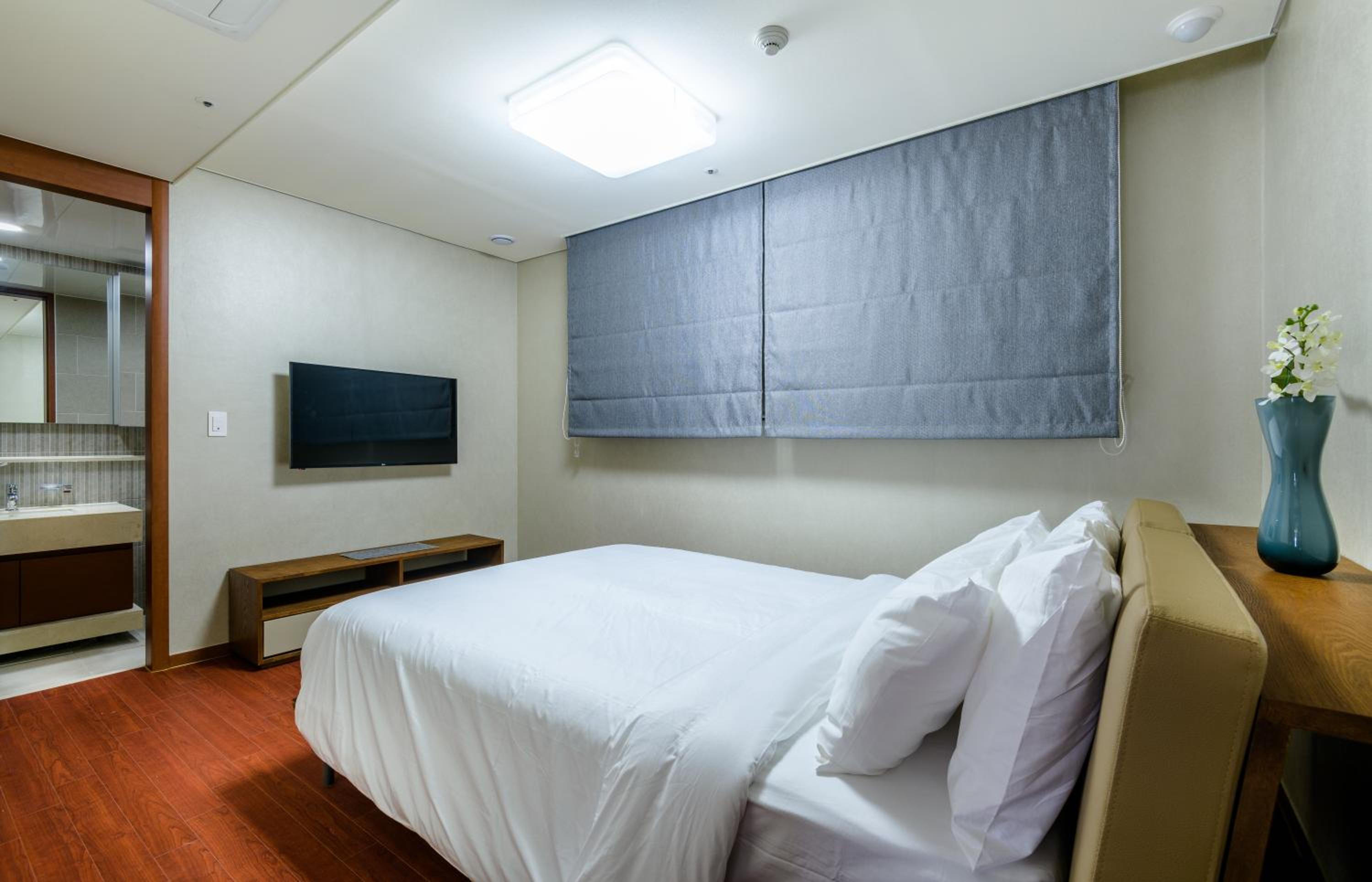 Duplex Apartment - Photo 9