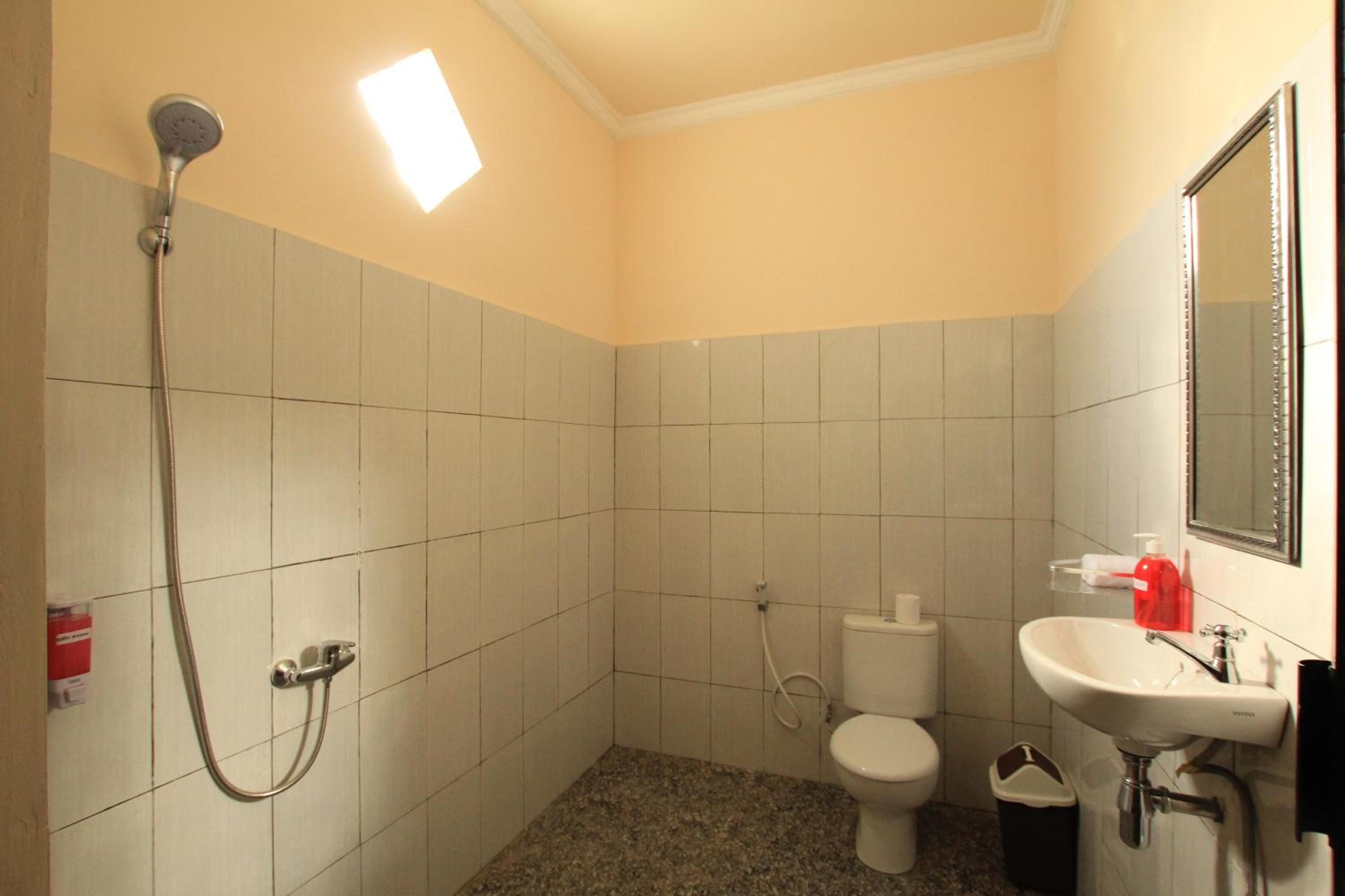 Superior Twin Room - Photo 12