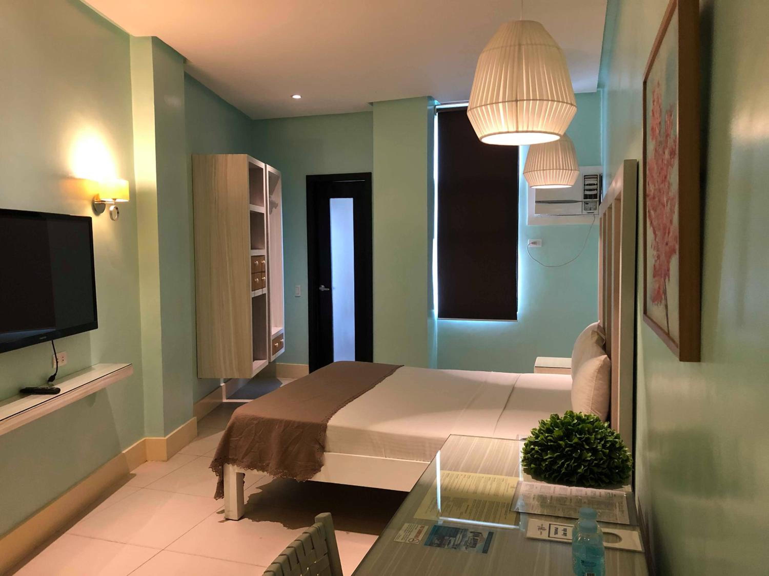 Deluxe Queen Room photo 2