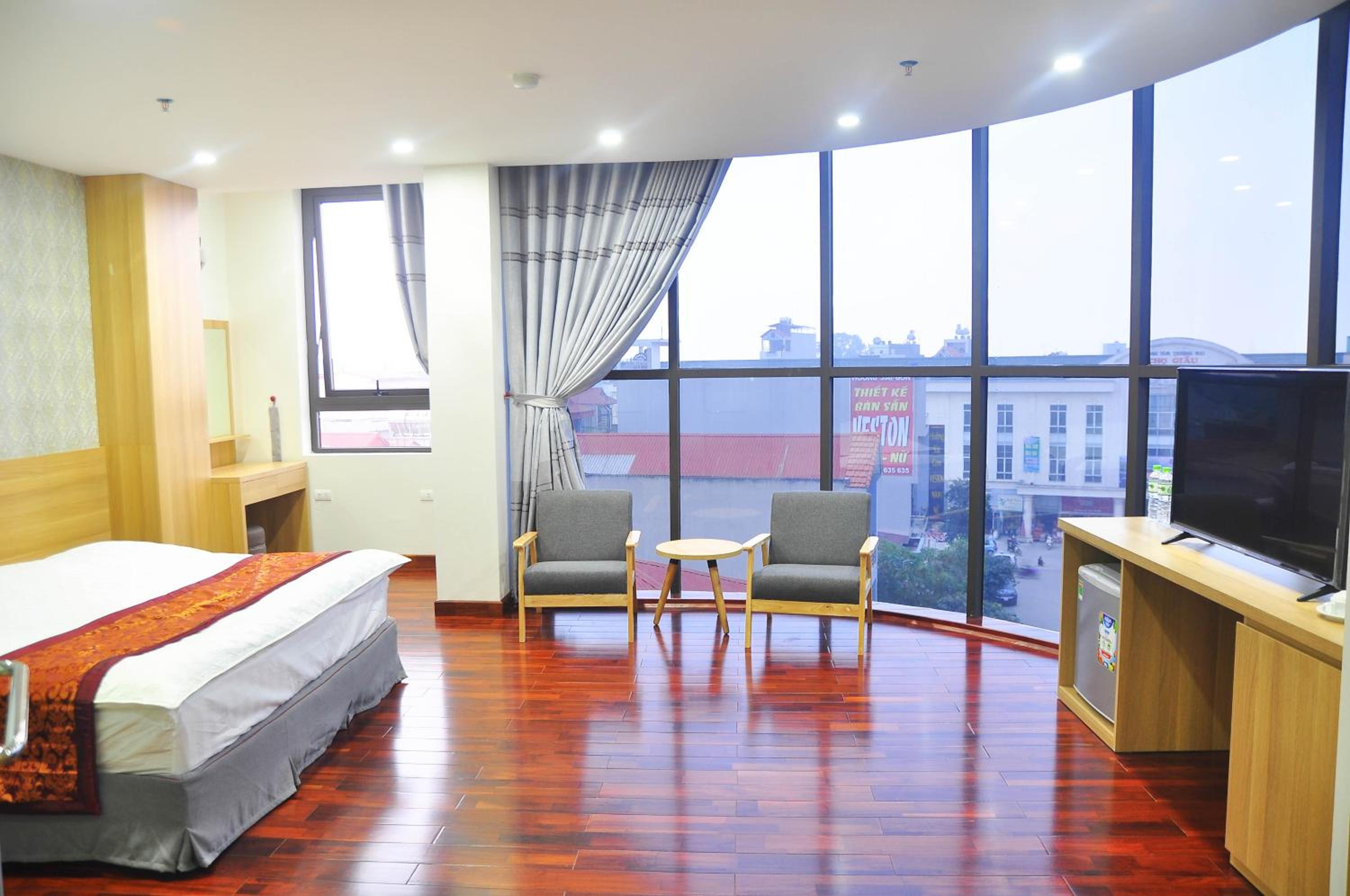 Standard King Room photo 3