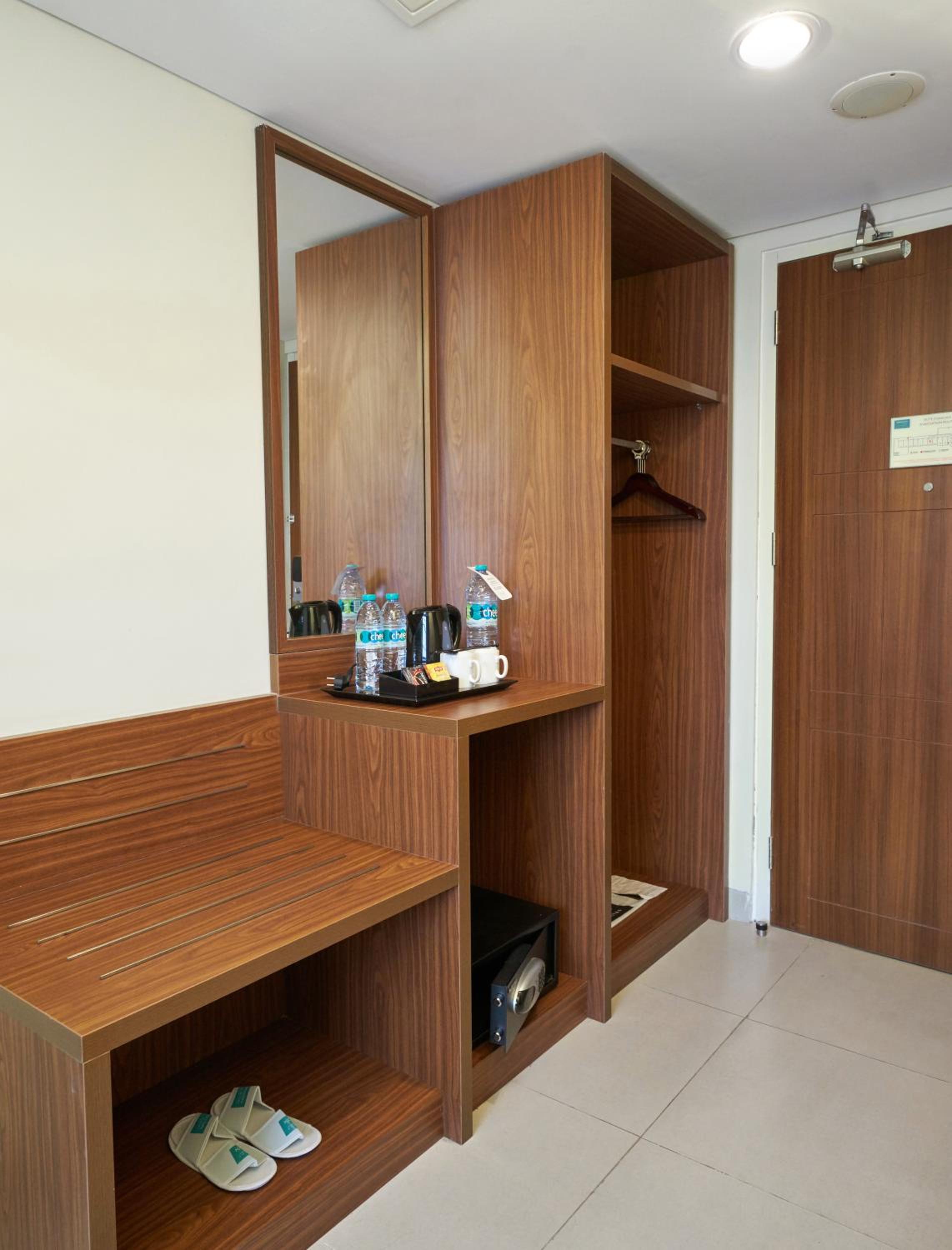 Superior Twin Bed Room - Photo 4