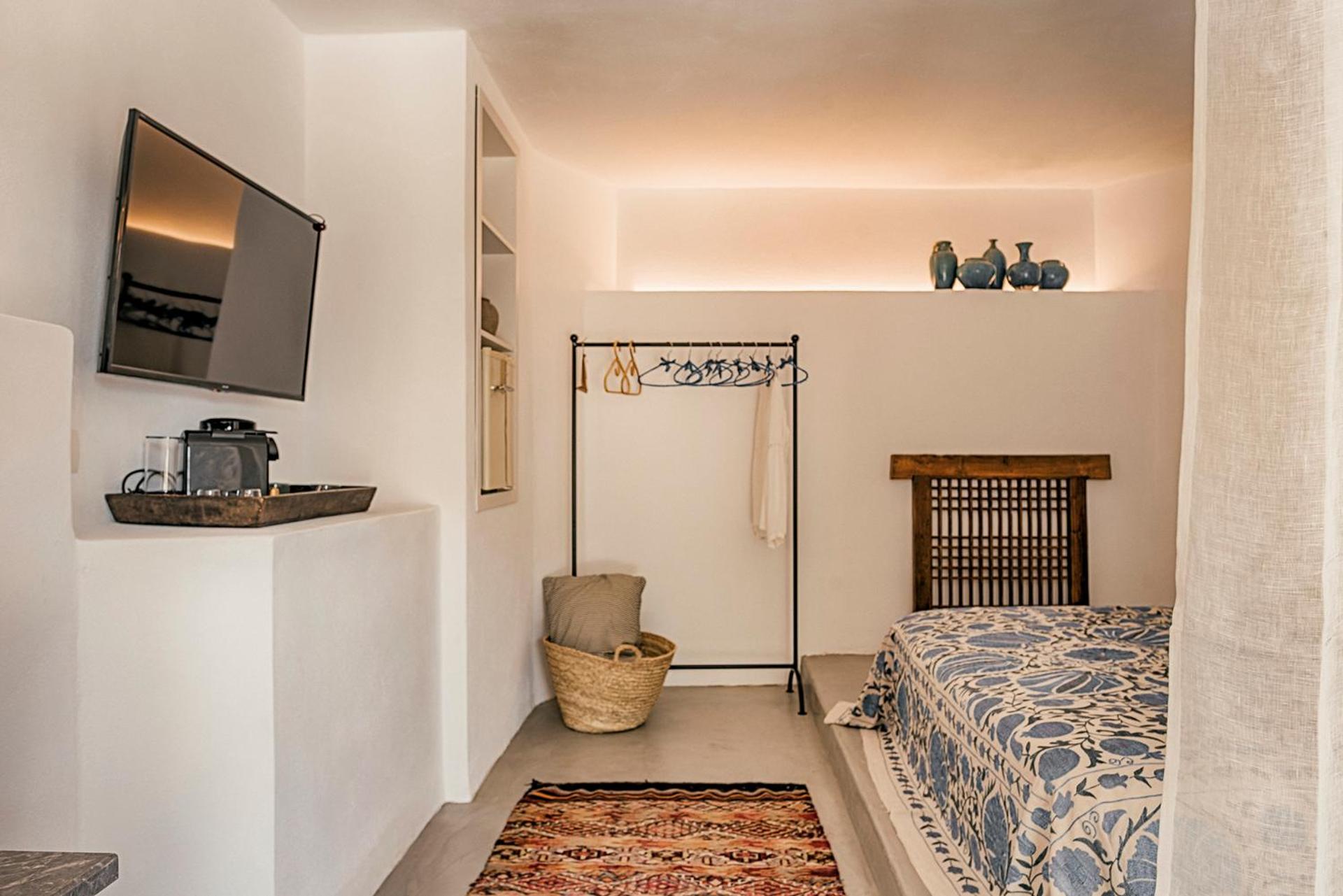 Deluxe King Suite with private terrace 