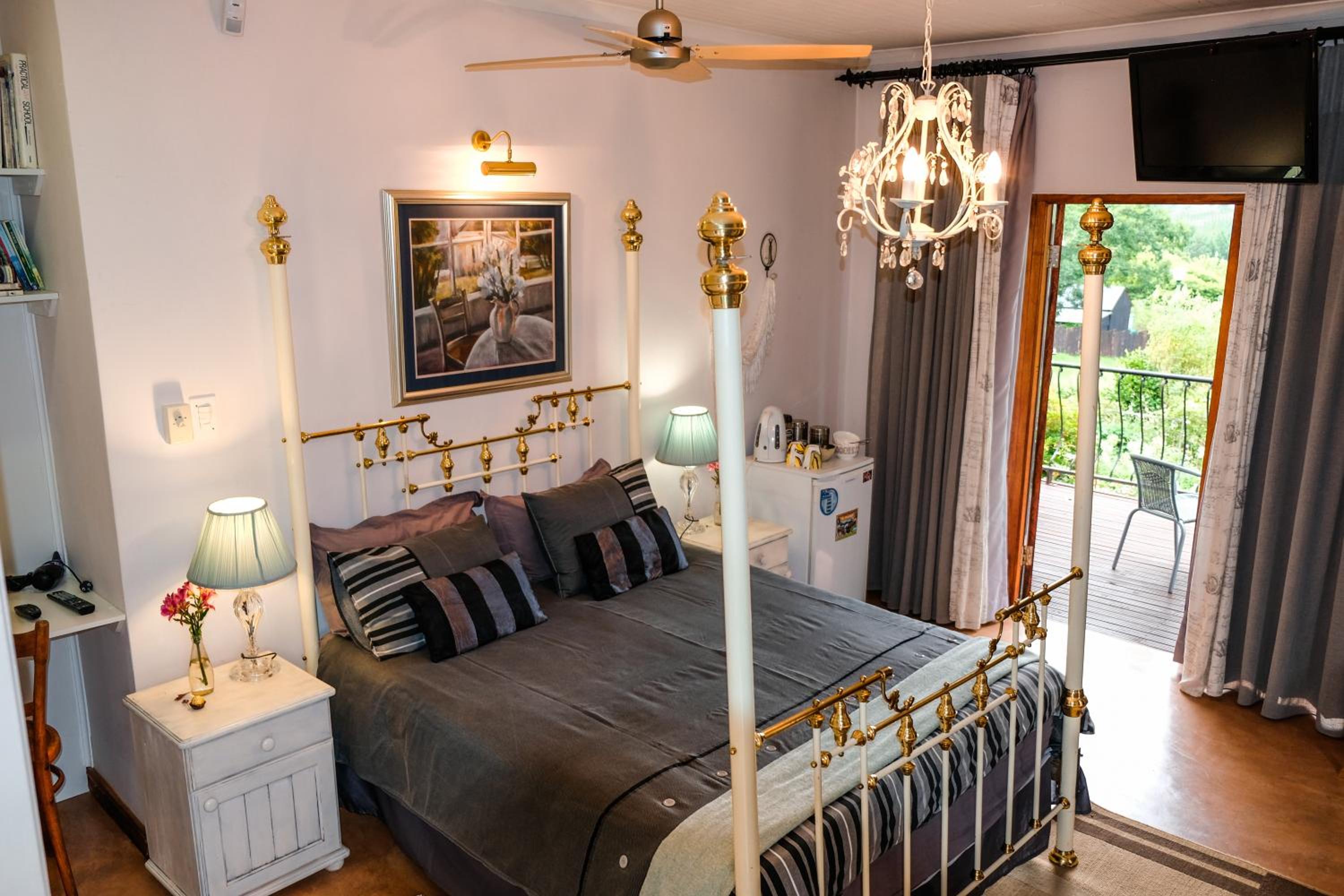 Deluxe Double Room with Balcony photo 1