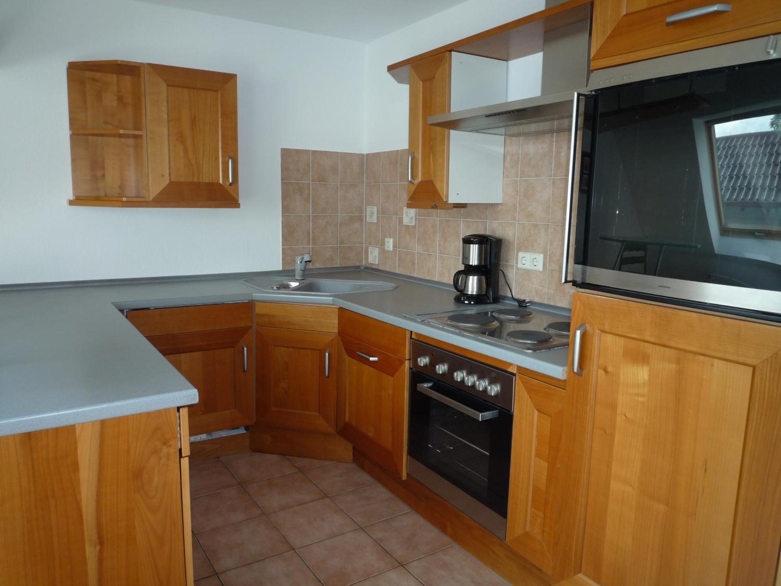 Two-Bedroom Apartment with Balcony - Photo 2