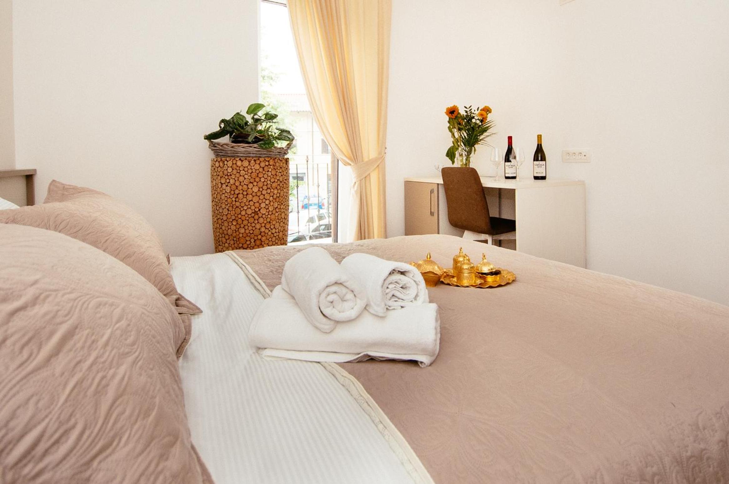 Double Room with Balcony photo 1