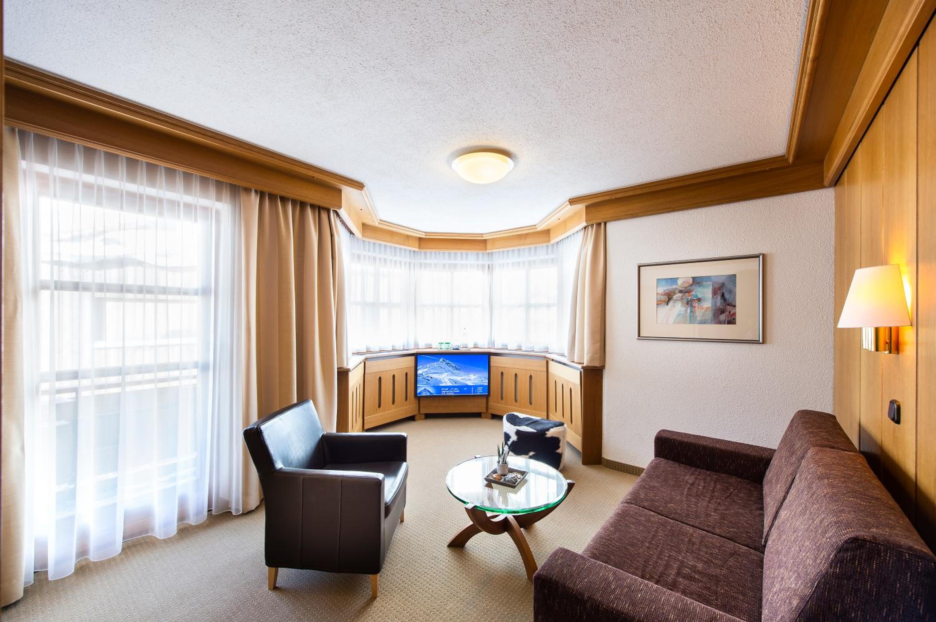 Suite with Balcony photo 1