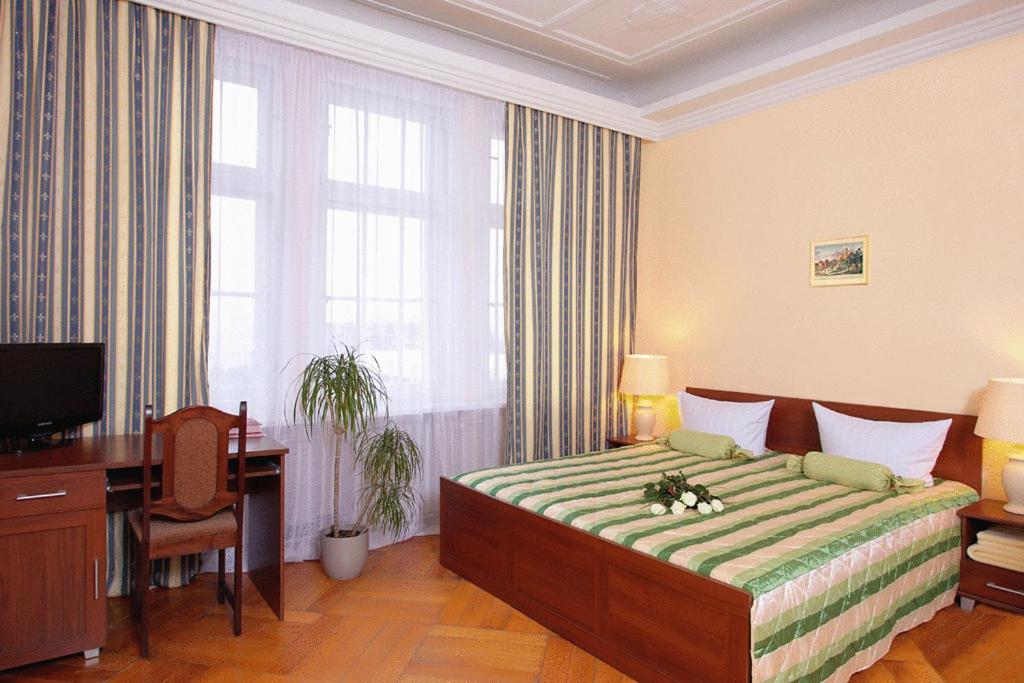 Economy Double  Room with Shared Toilet photo 2