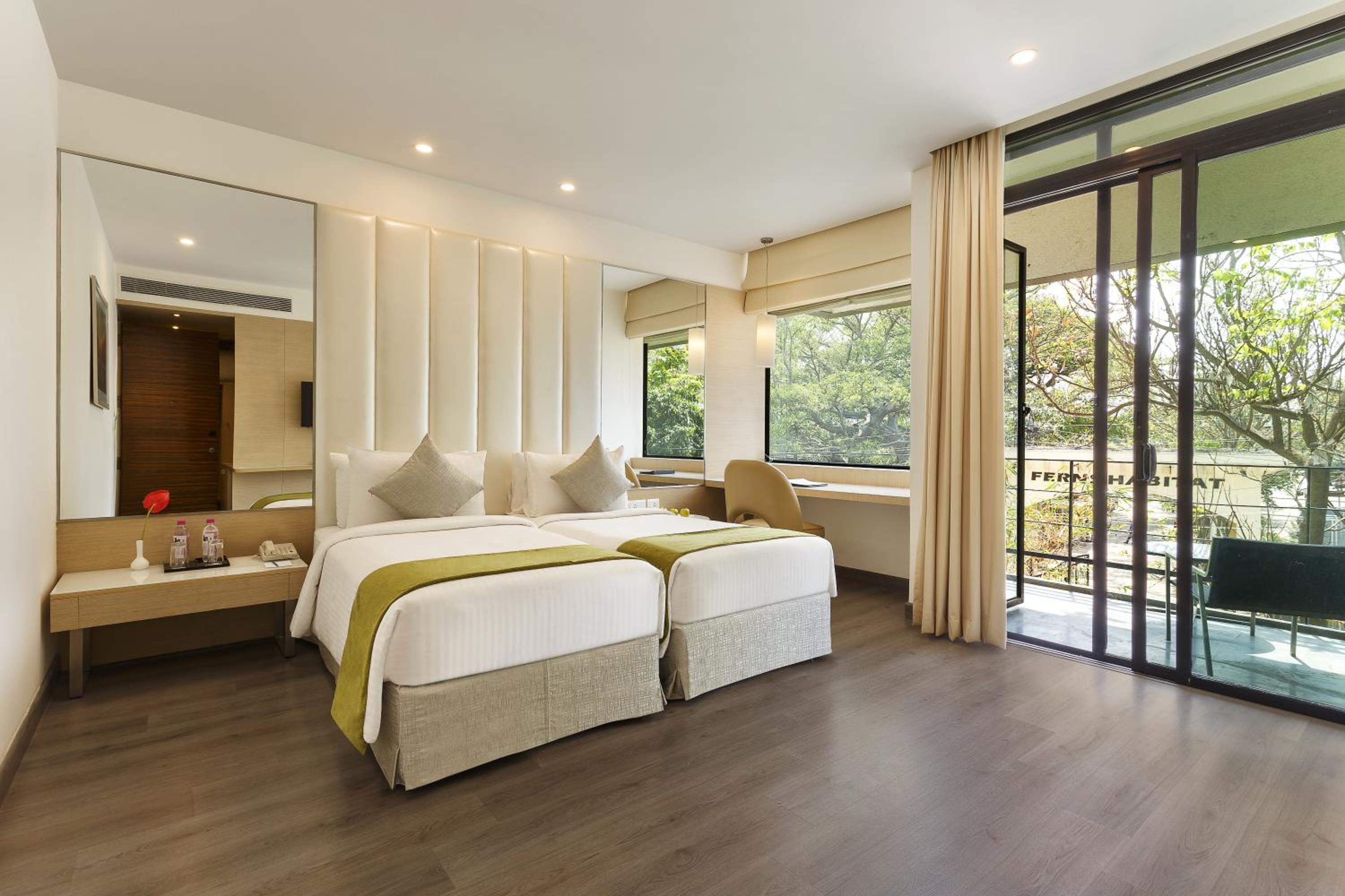 Premier Superior Rooms With Balcony