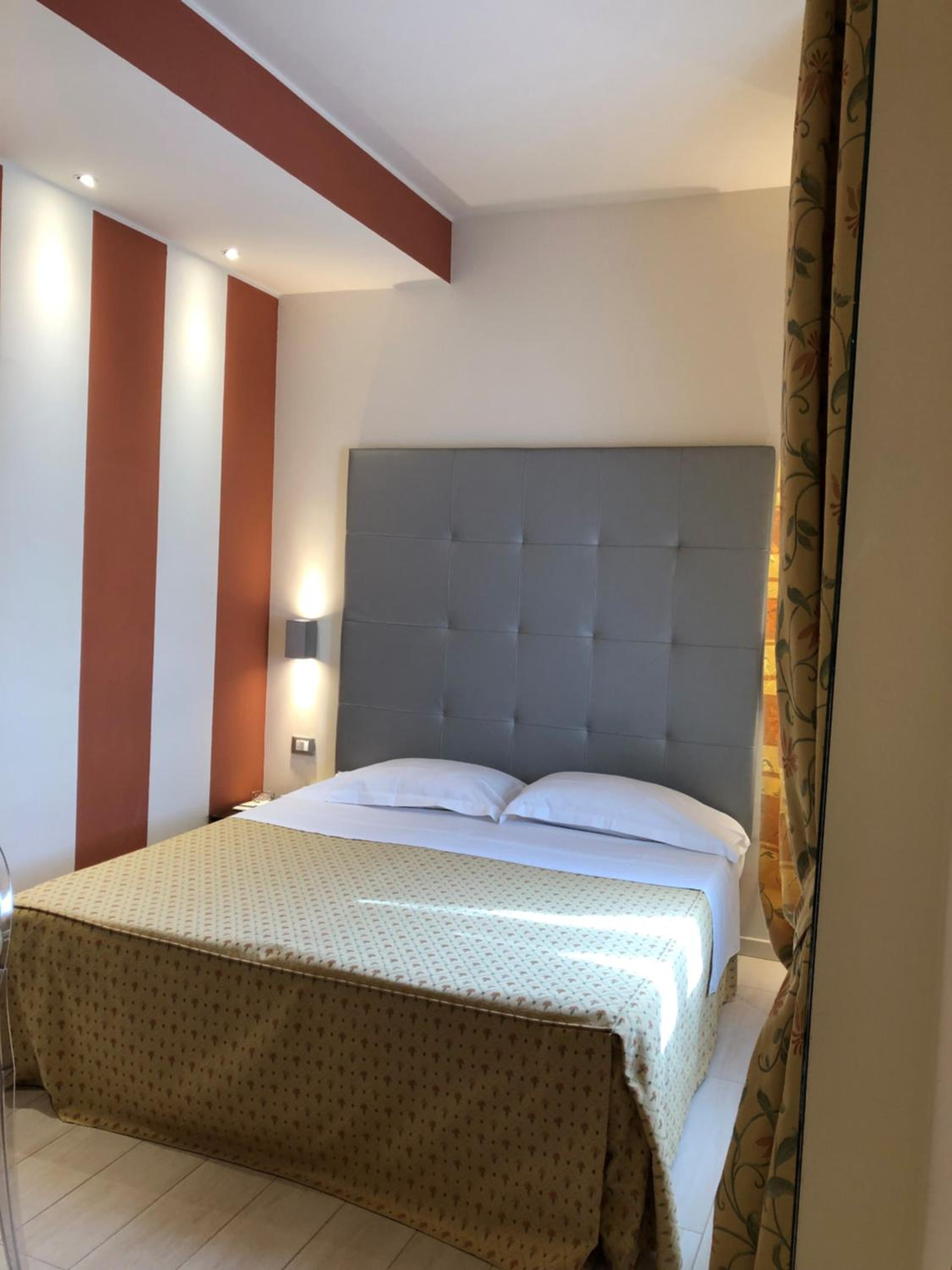 Economy Double Room - Photo 1