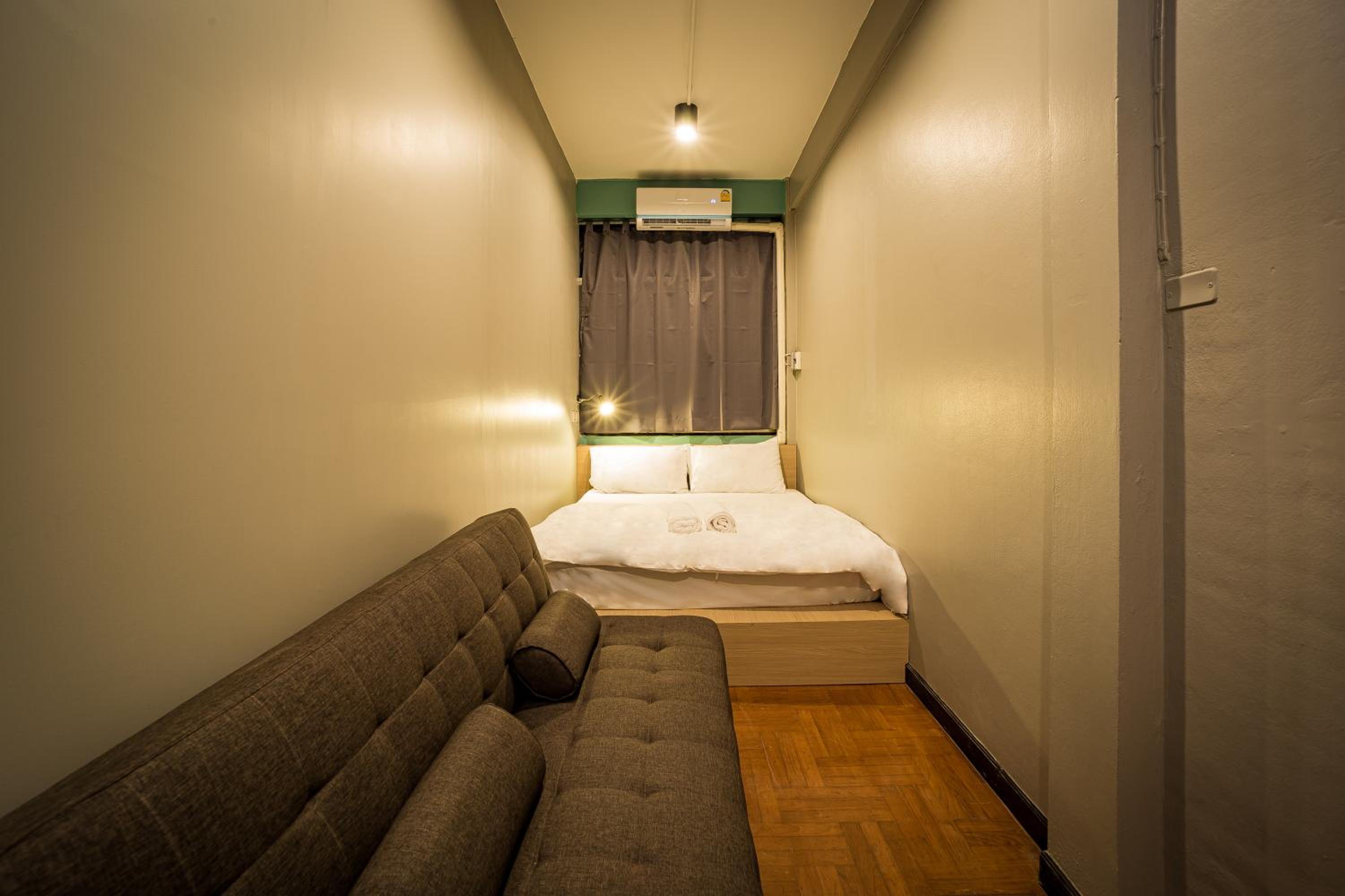 Standard Double Room with Shared Bathroom photo 2