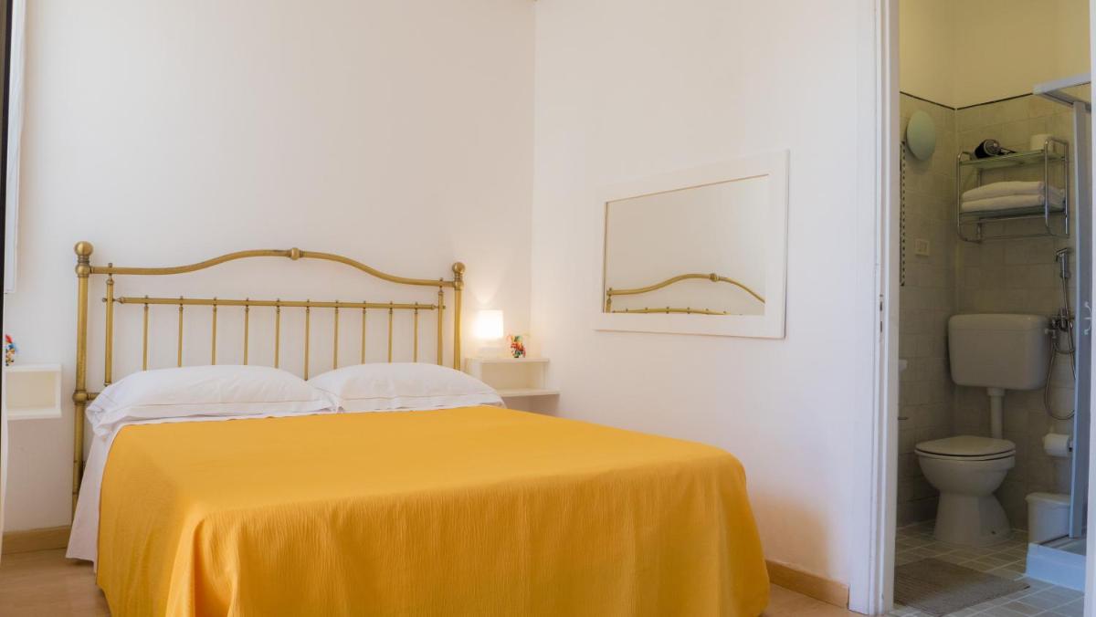 Economy Double Room with Sea View and Garden