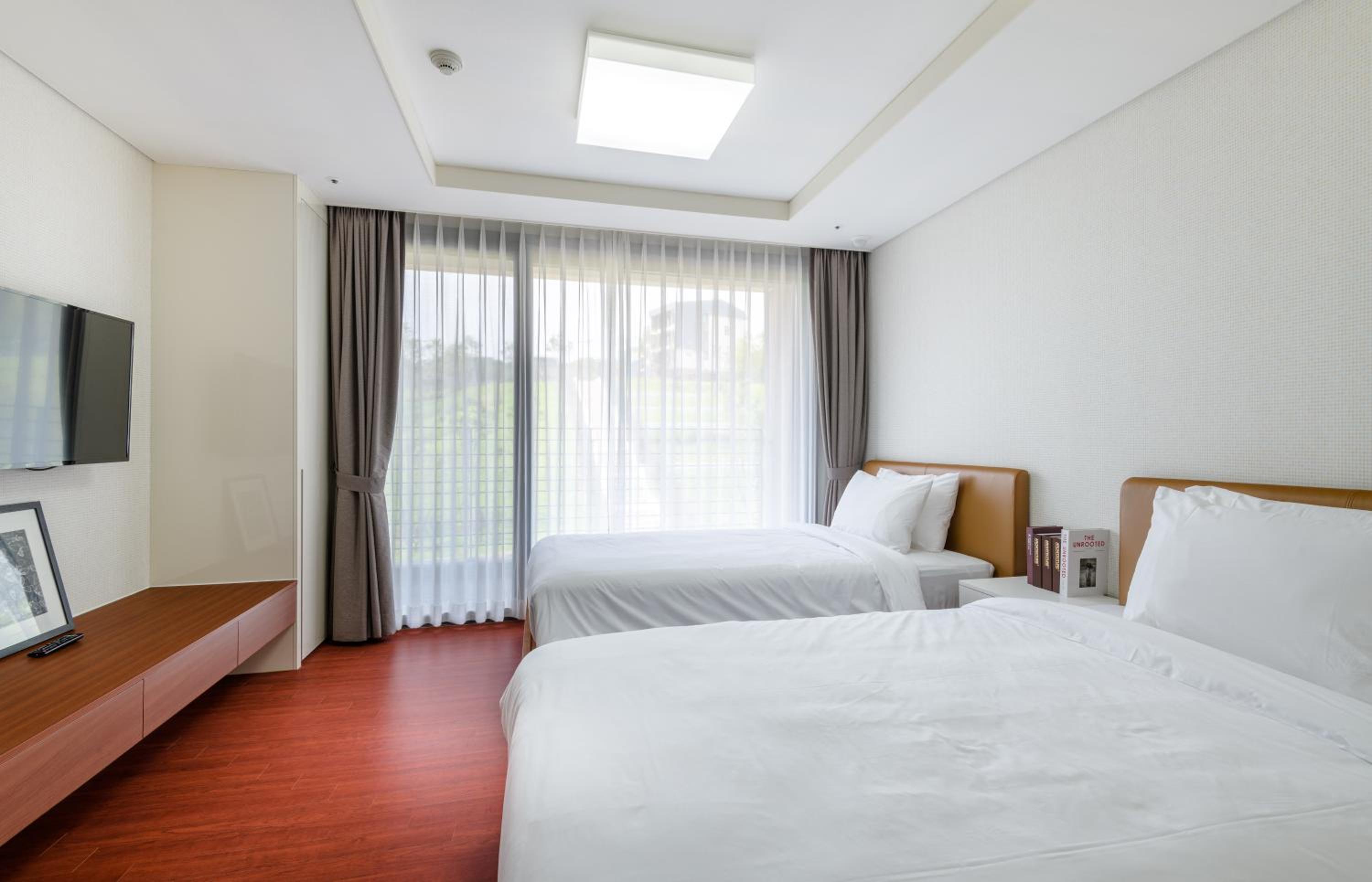 Family Suite - Photo 7