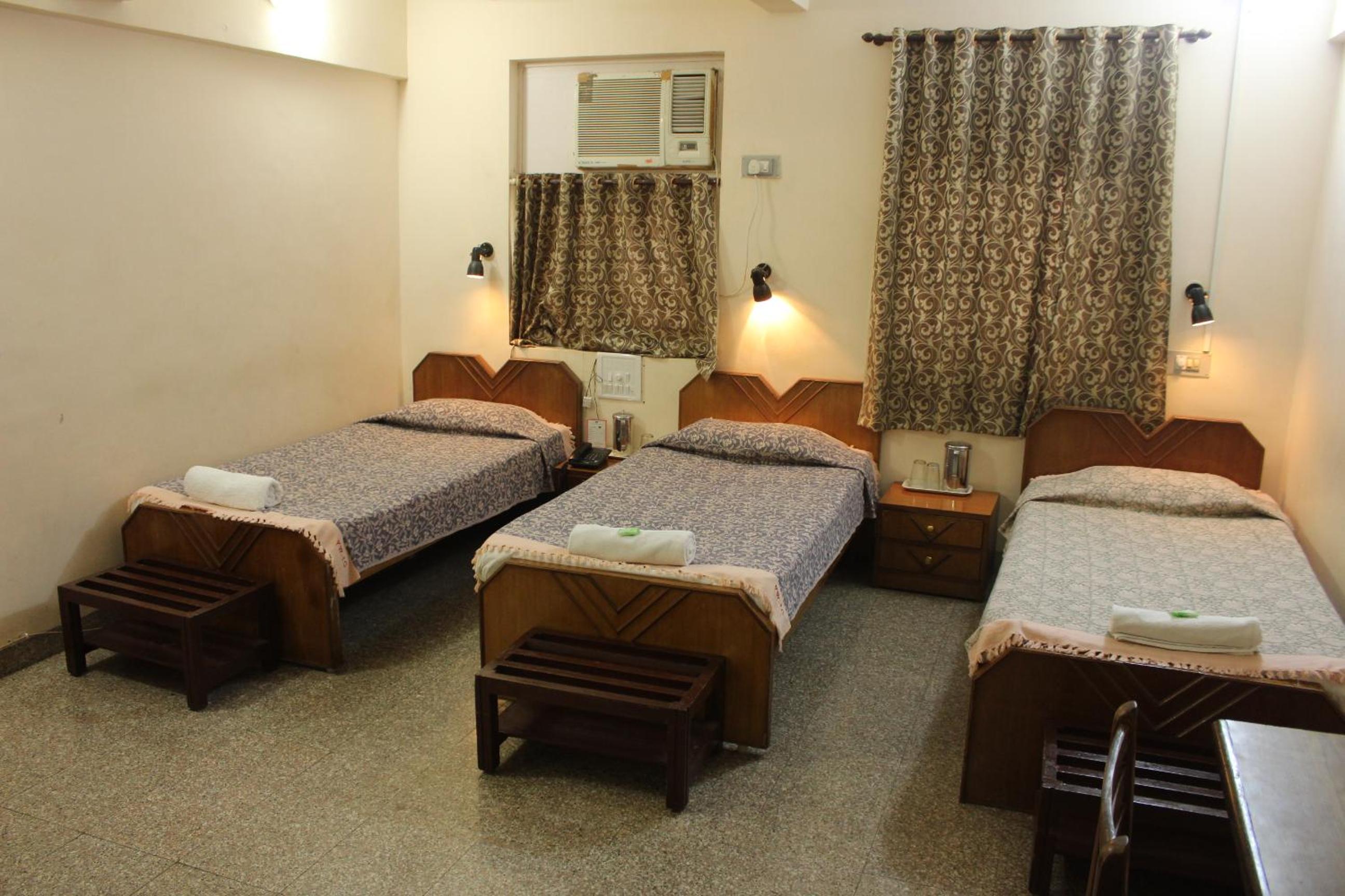 Standard Triple Room - Photo 6