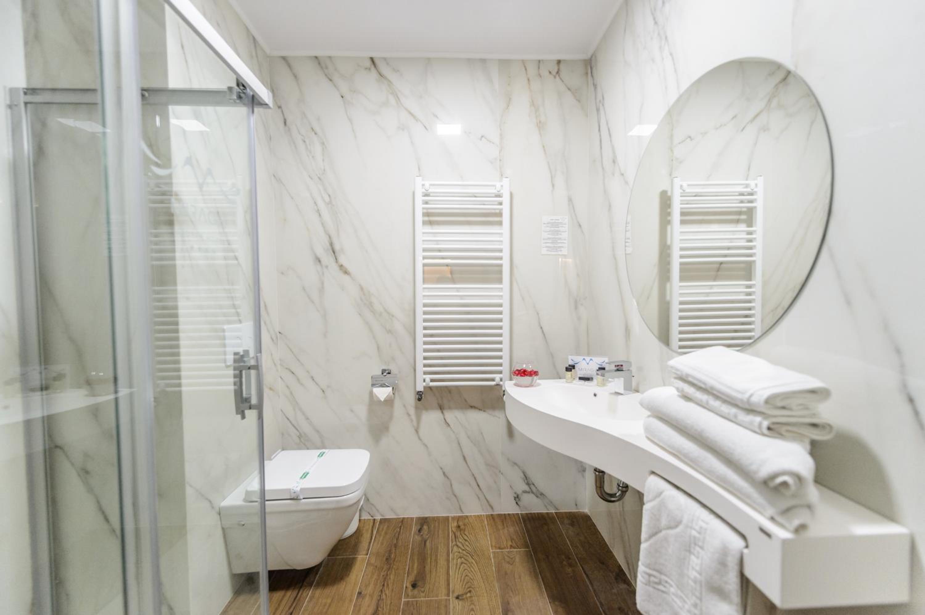 Double or Twin Room photo 2