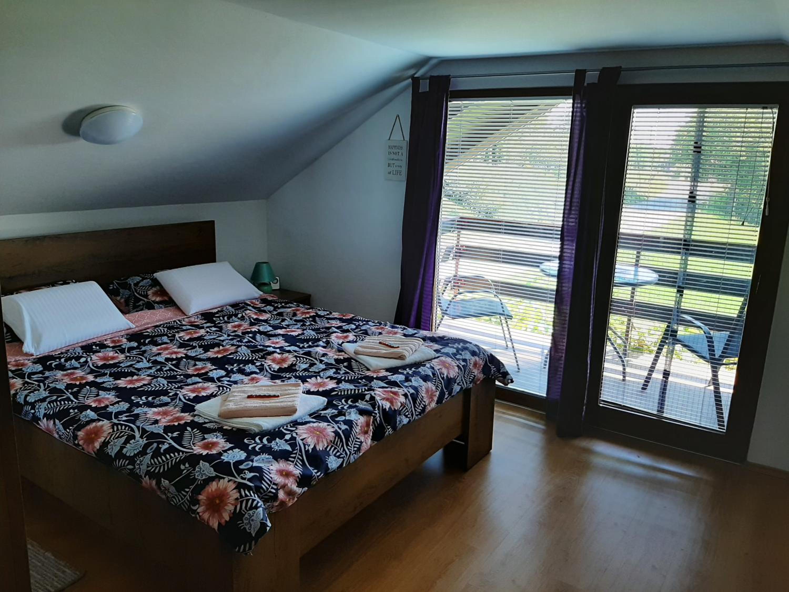 Two-Bedroom House - Photo 1