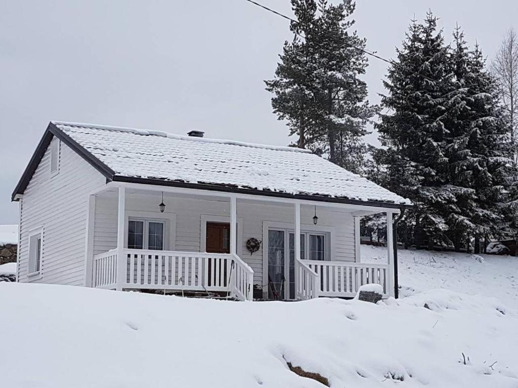 Two-Bedroom House photo 3