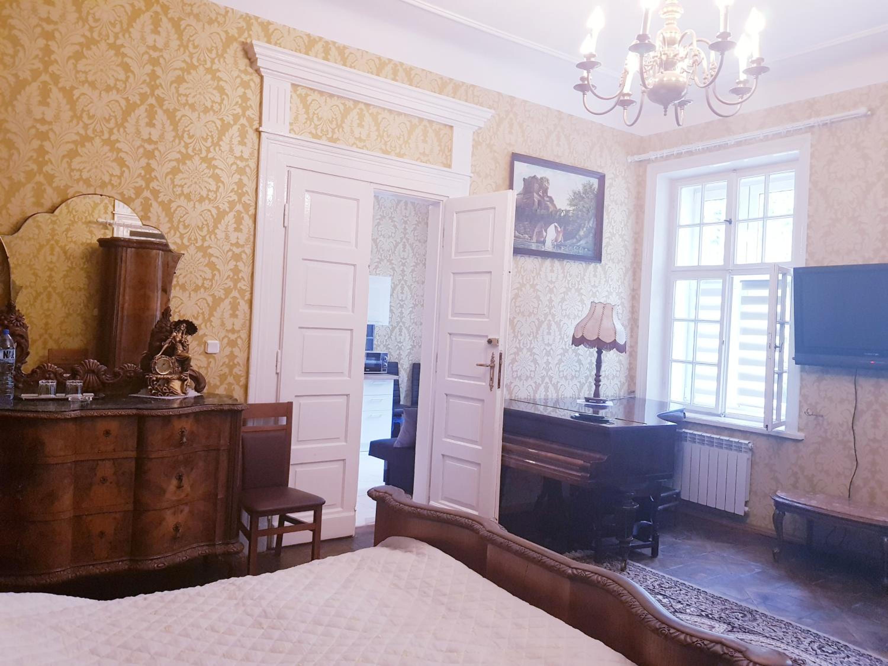 Deluxe Apartment - Photo 9