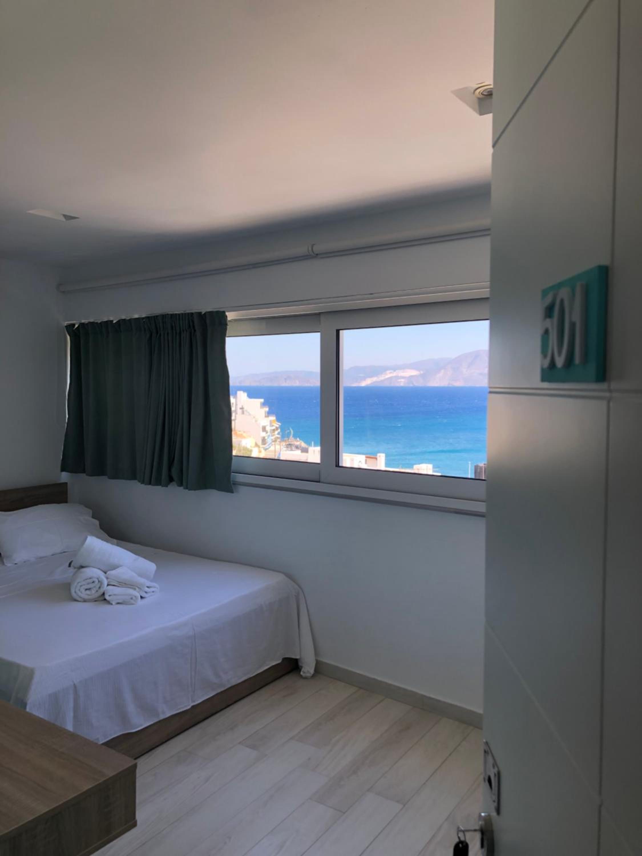 Superior Double Room (Double Bed) thumbnail 5