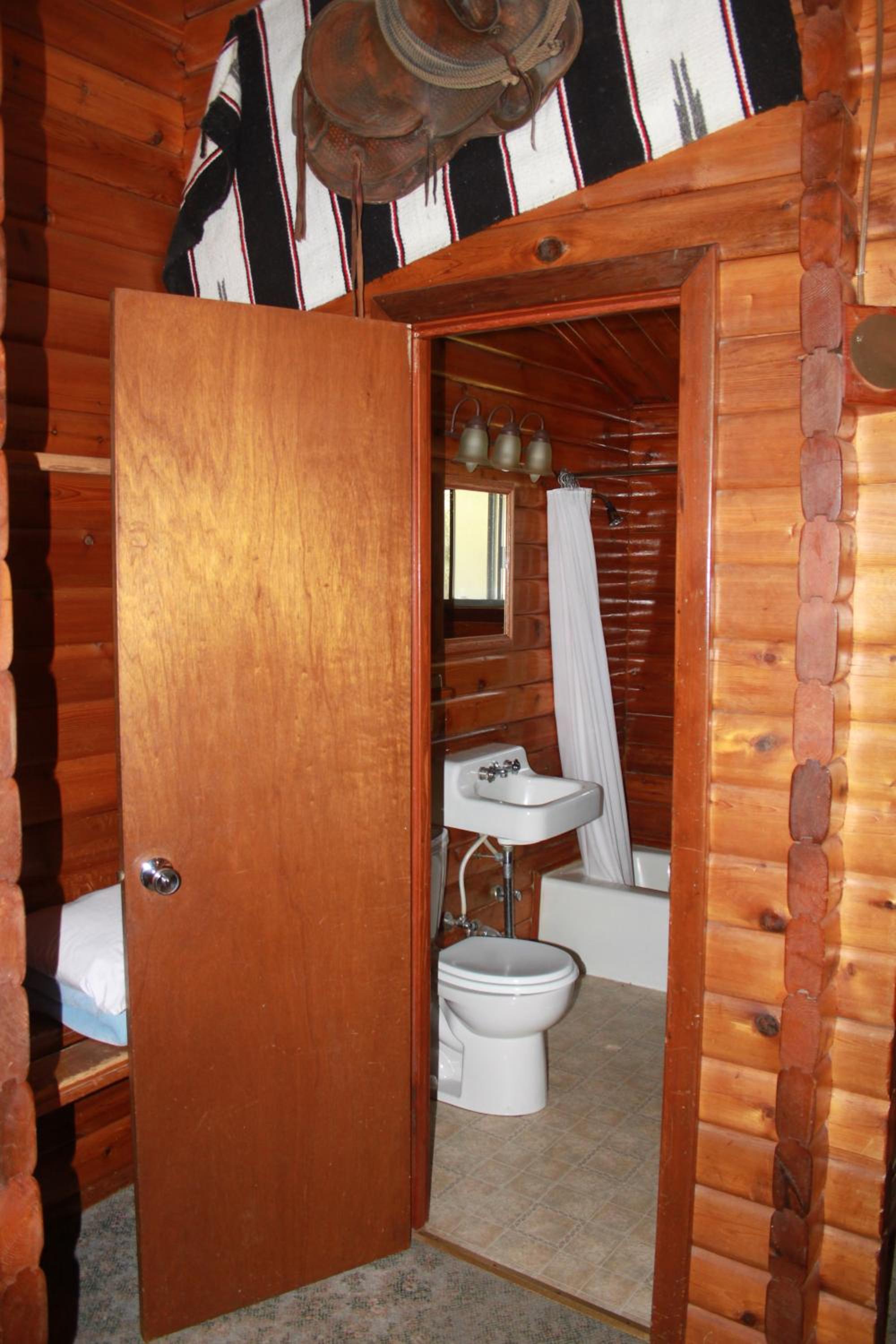 Deluxe Queen Room photo 3