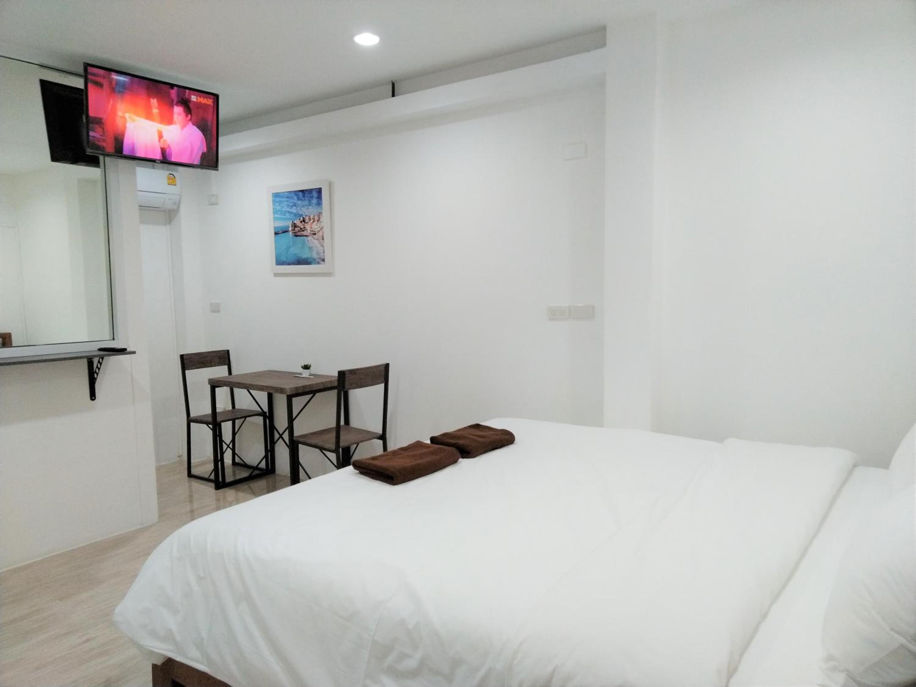 Standard Double Room - Photo 1