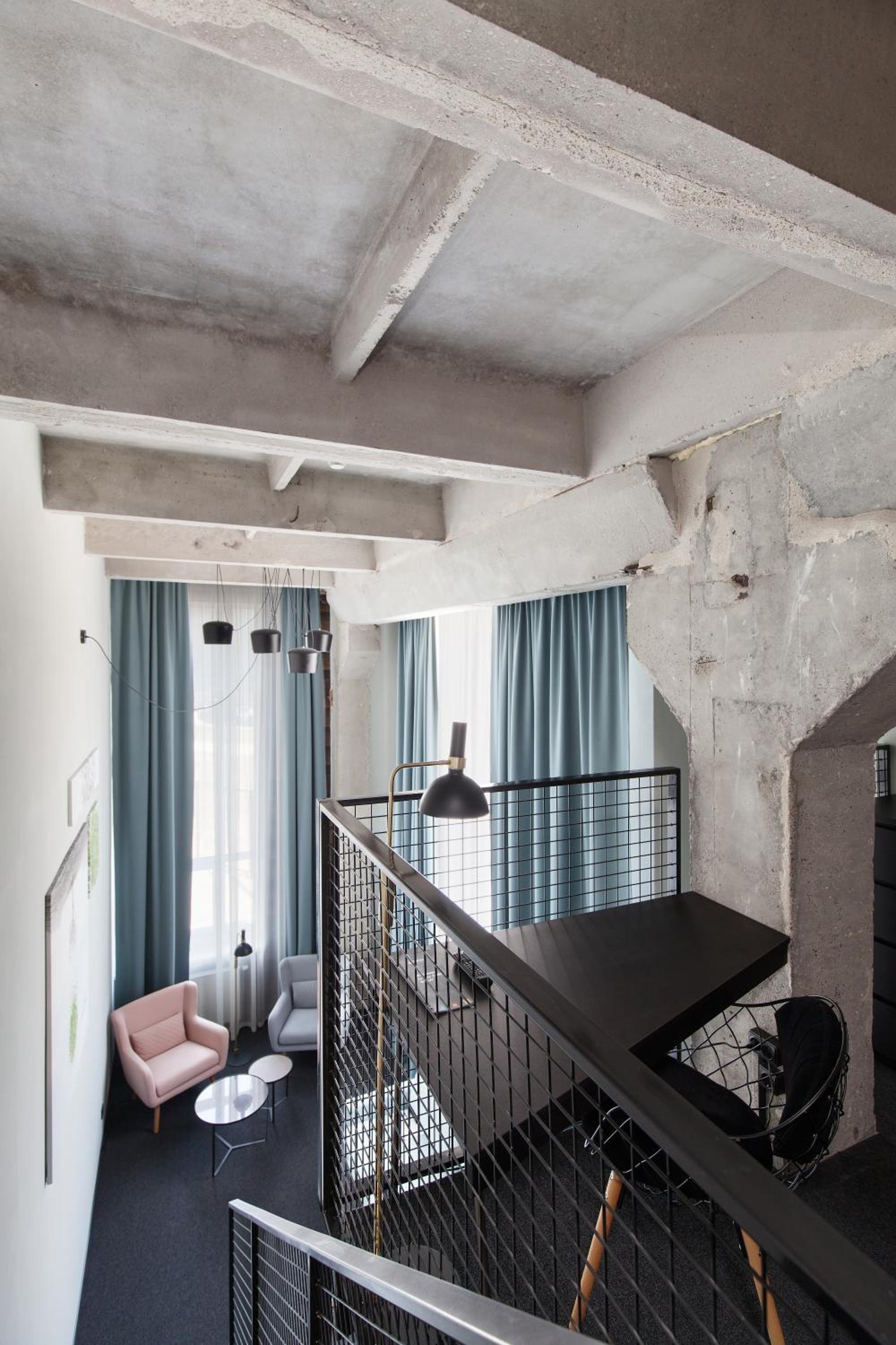 One-Bedroom Suite - Photo 9