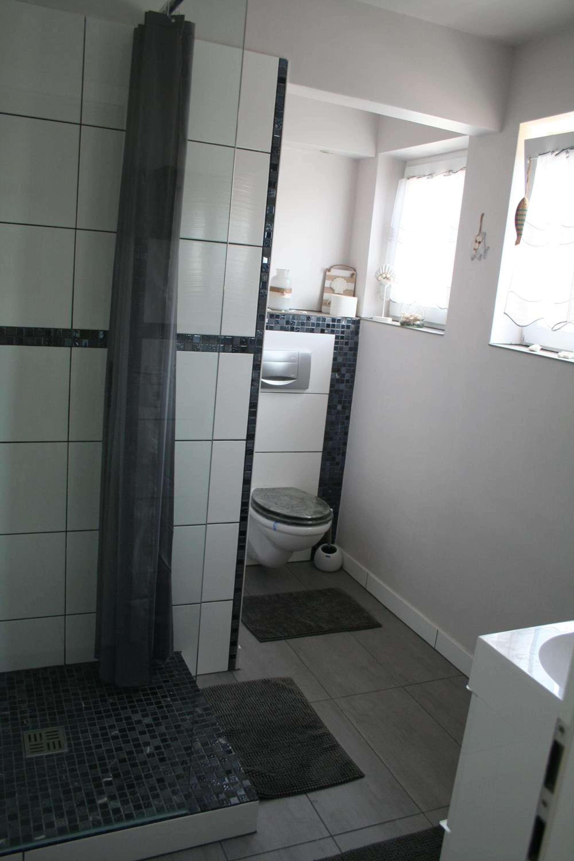 Apartment with Terrace photo 2