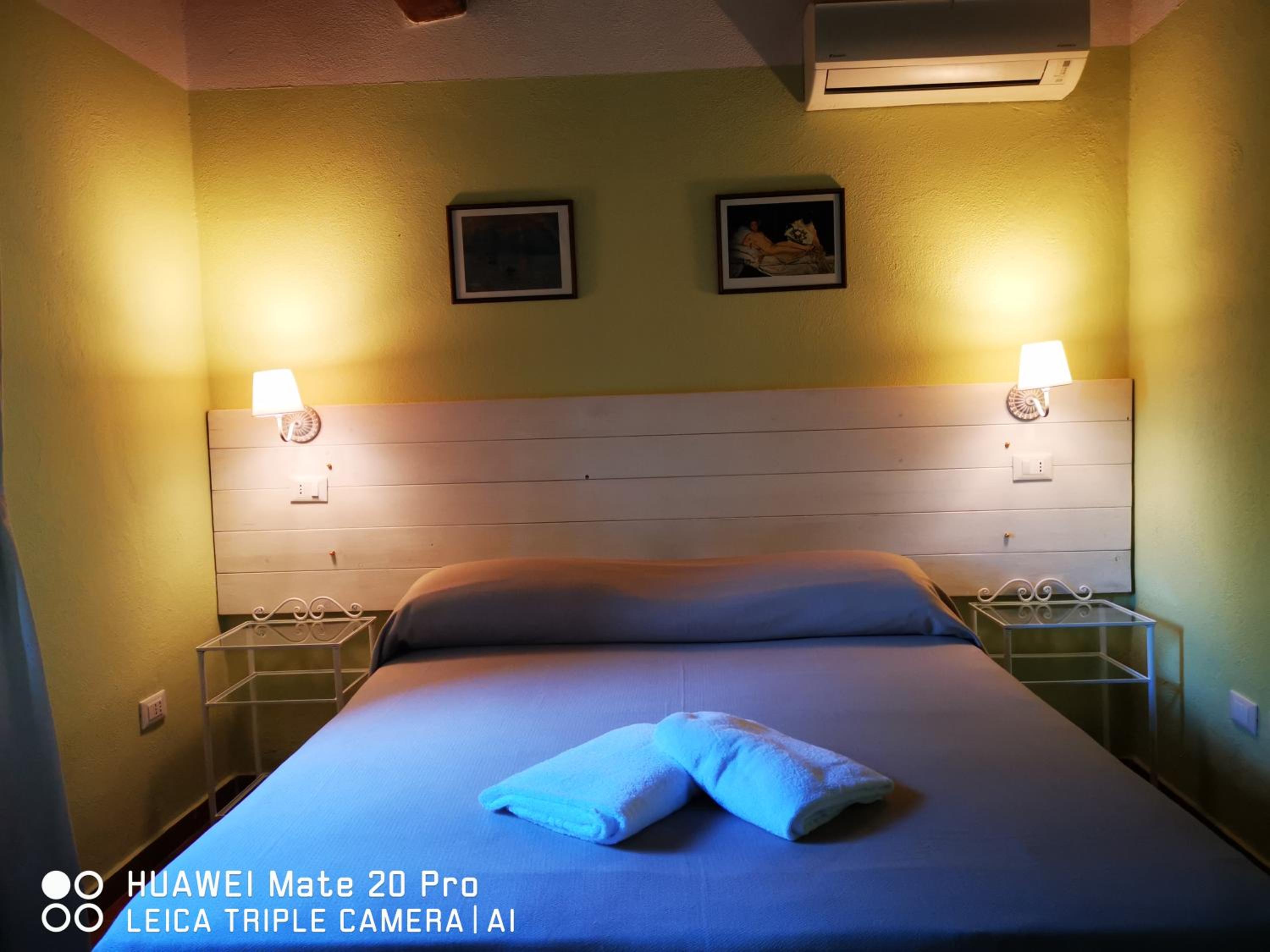 Small Double Room photo 1