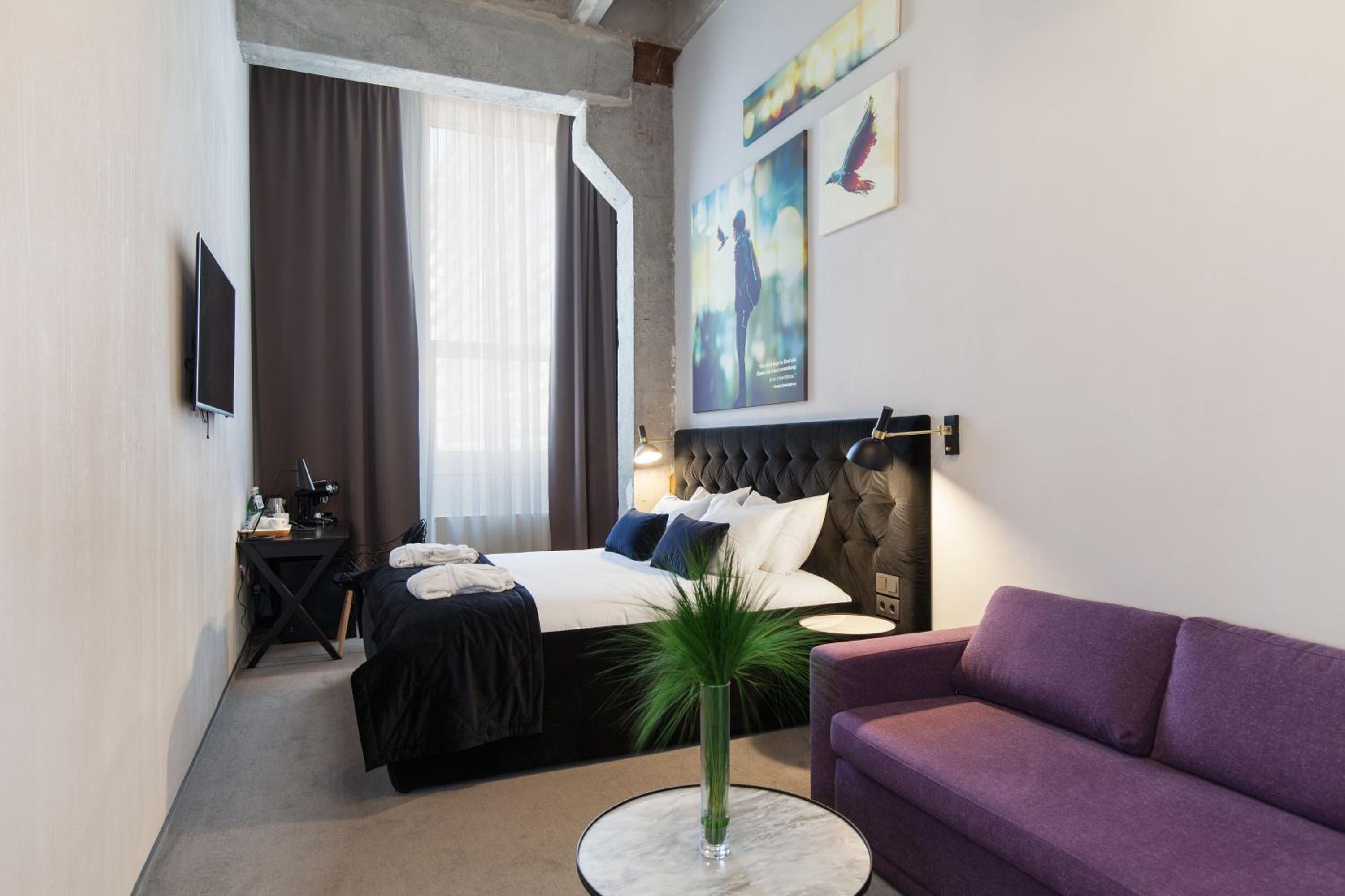 Business Double Room - Photo 4