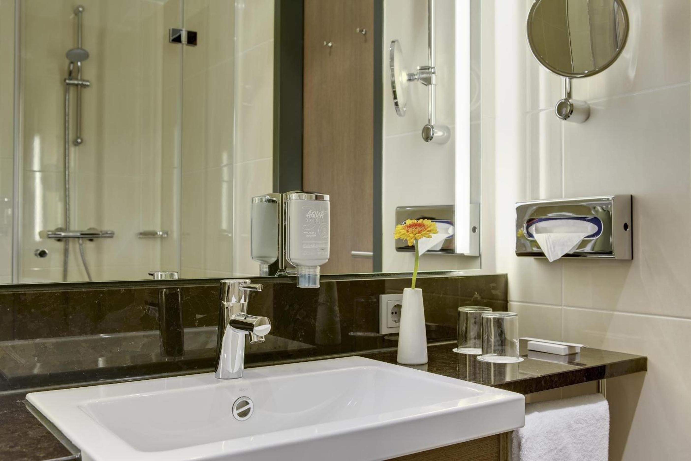 Business Double Room photo 3