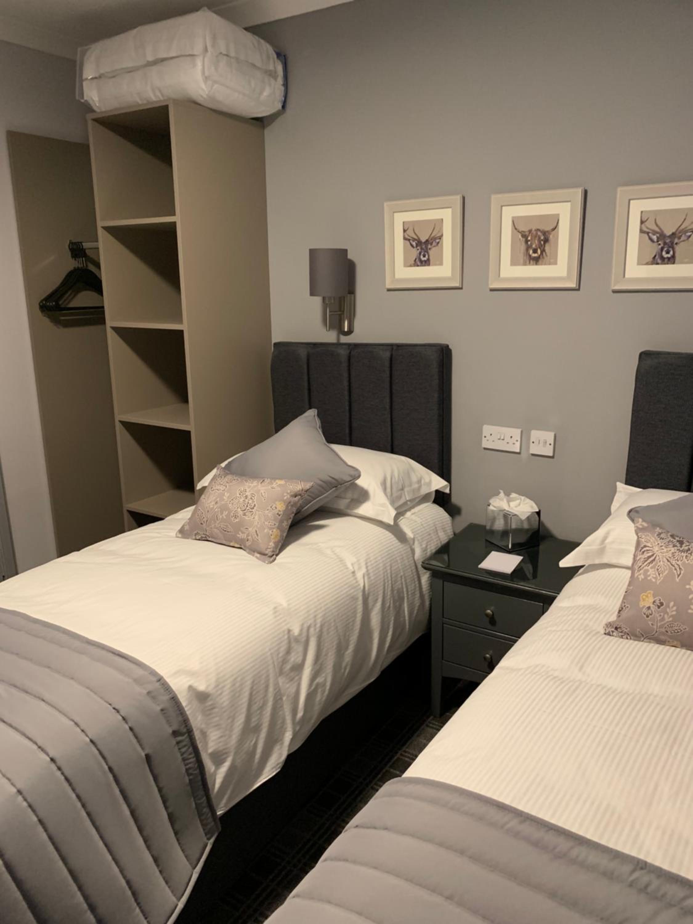 Twin Room - Photo 1