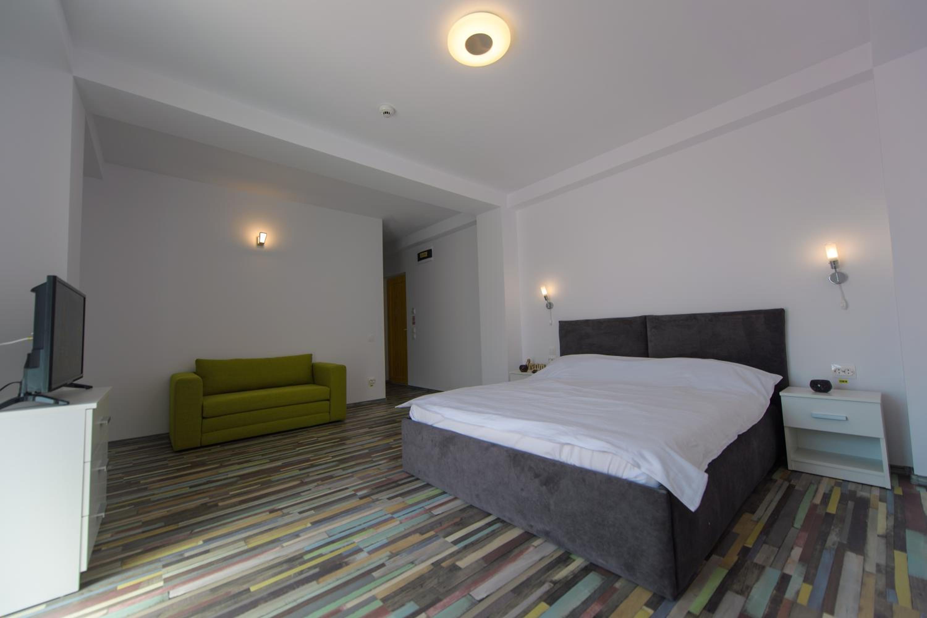Double Room with Balcony photo 3
