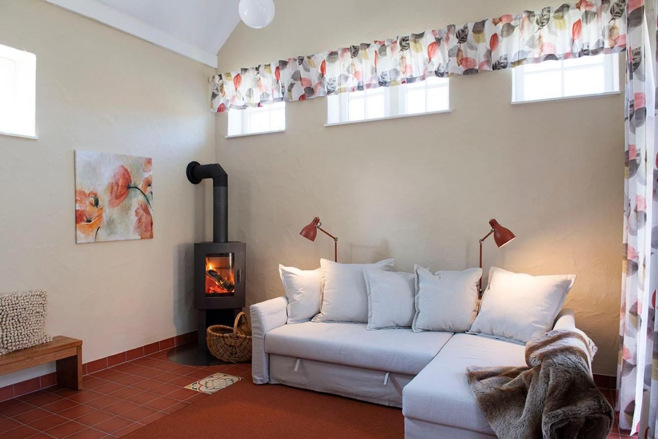 One-Bedroom House photo 1