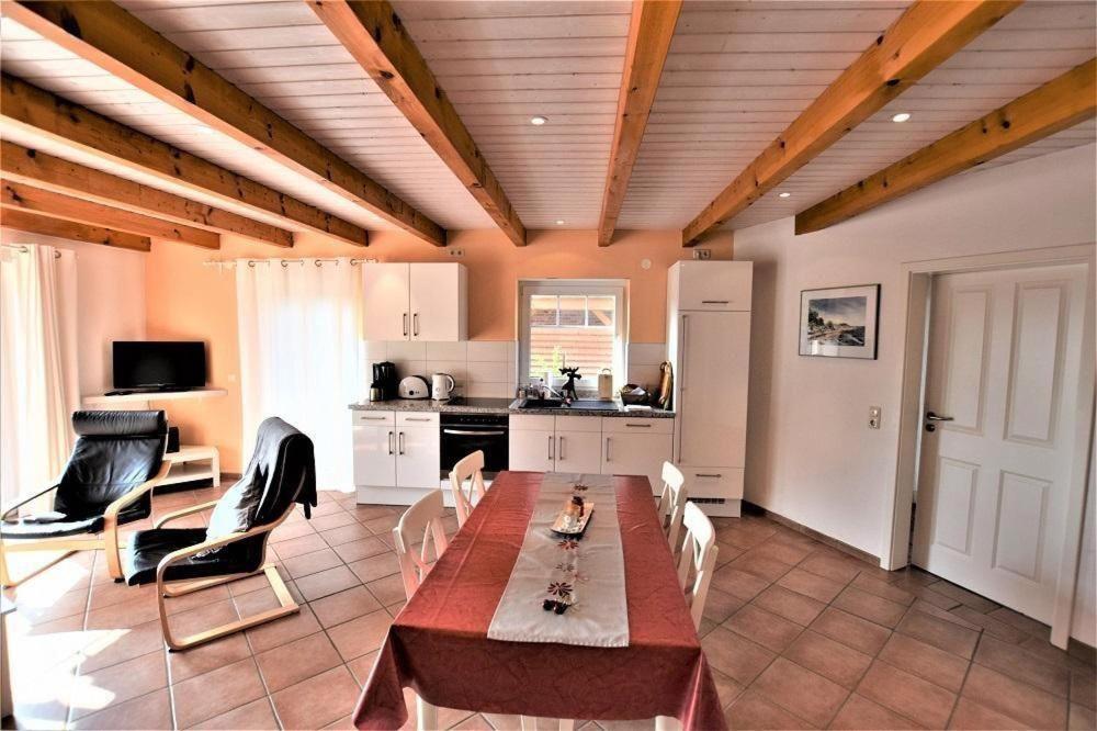 Apartment photo 2