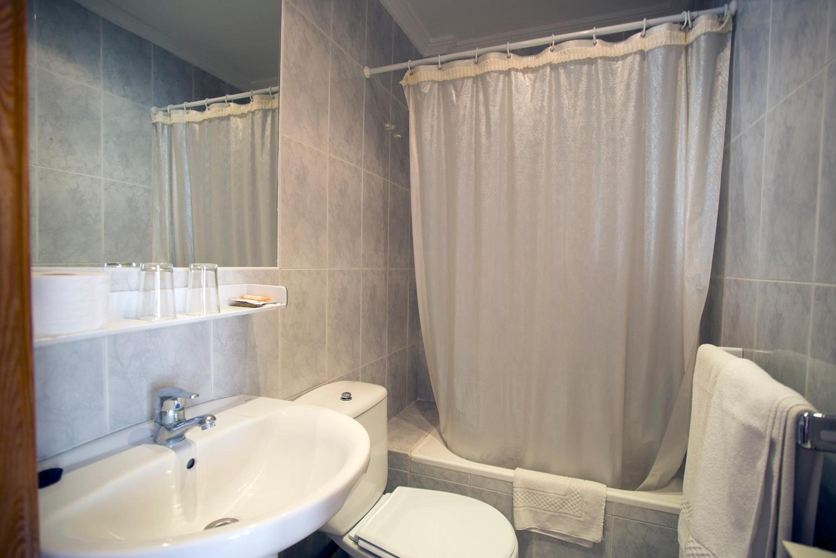 Twin/Double room with Patio View photo 3