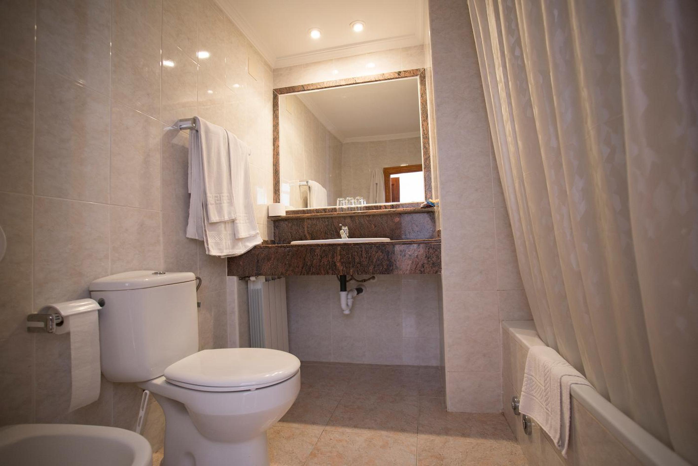 Triple Room with City View photo 2