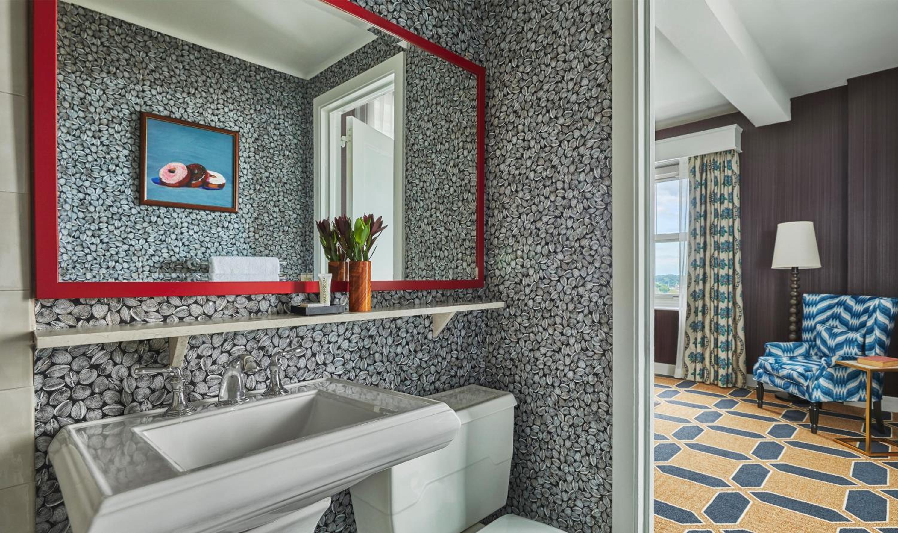 Graduate King Room with Bath Tub - Disability Access photo 2