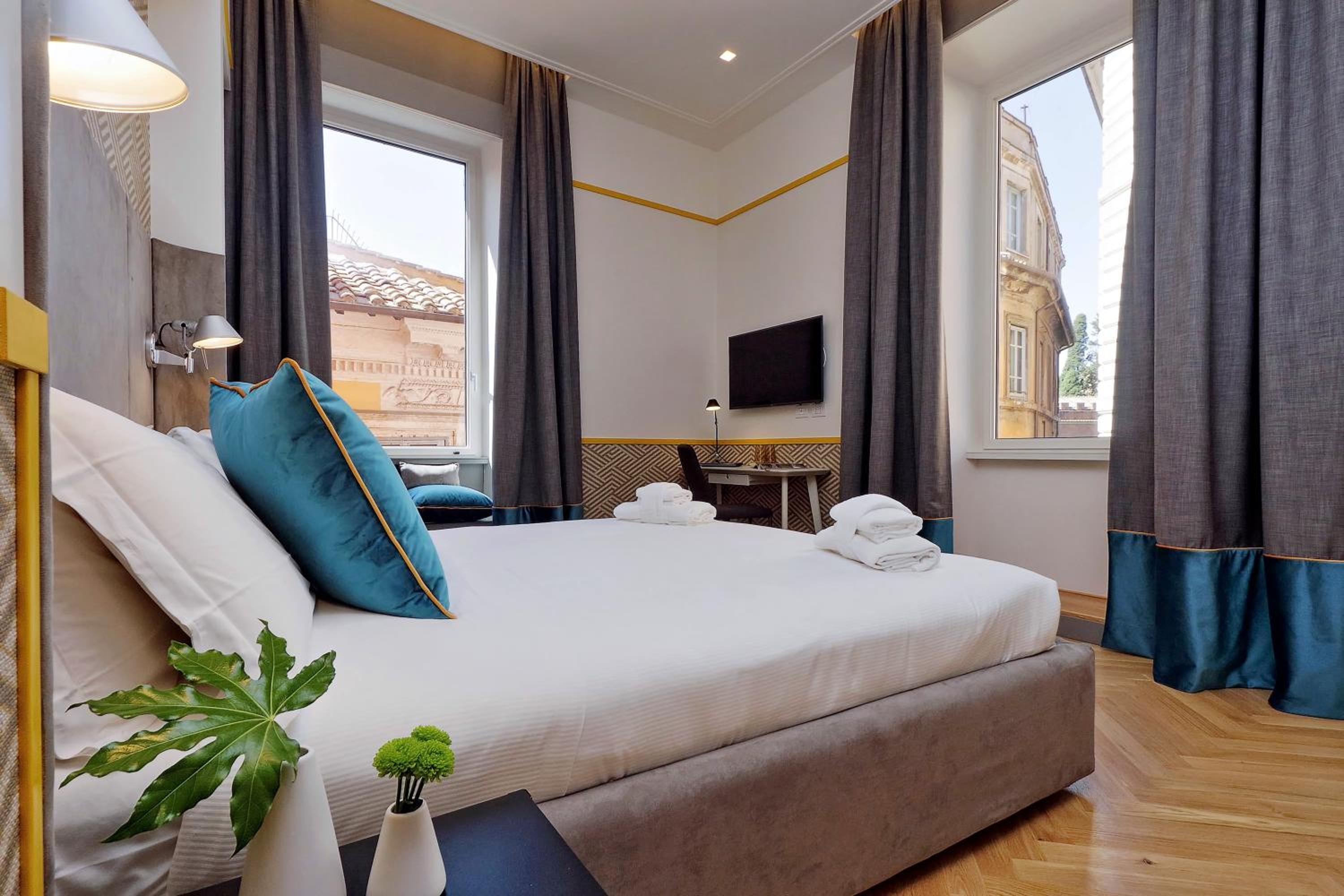Deluxe Double Room with View photo 3