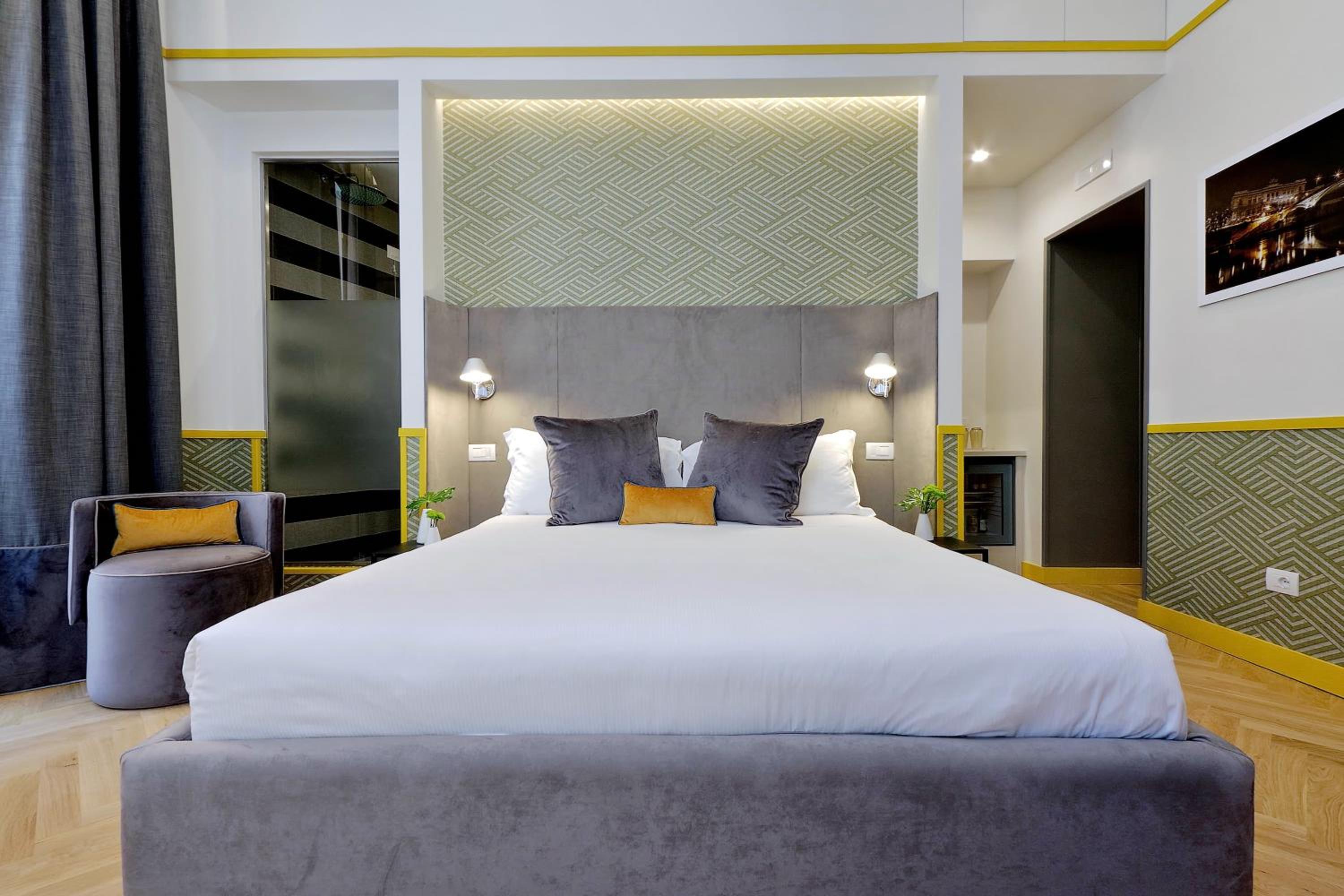 Deluxe Double Room with View photo 3