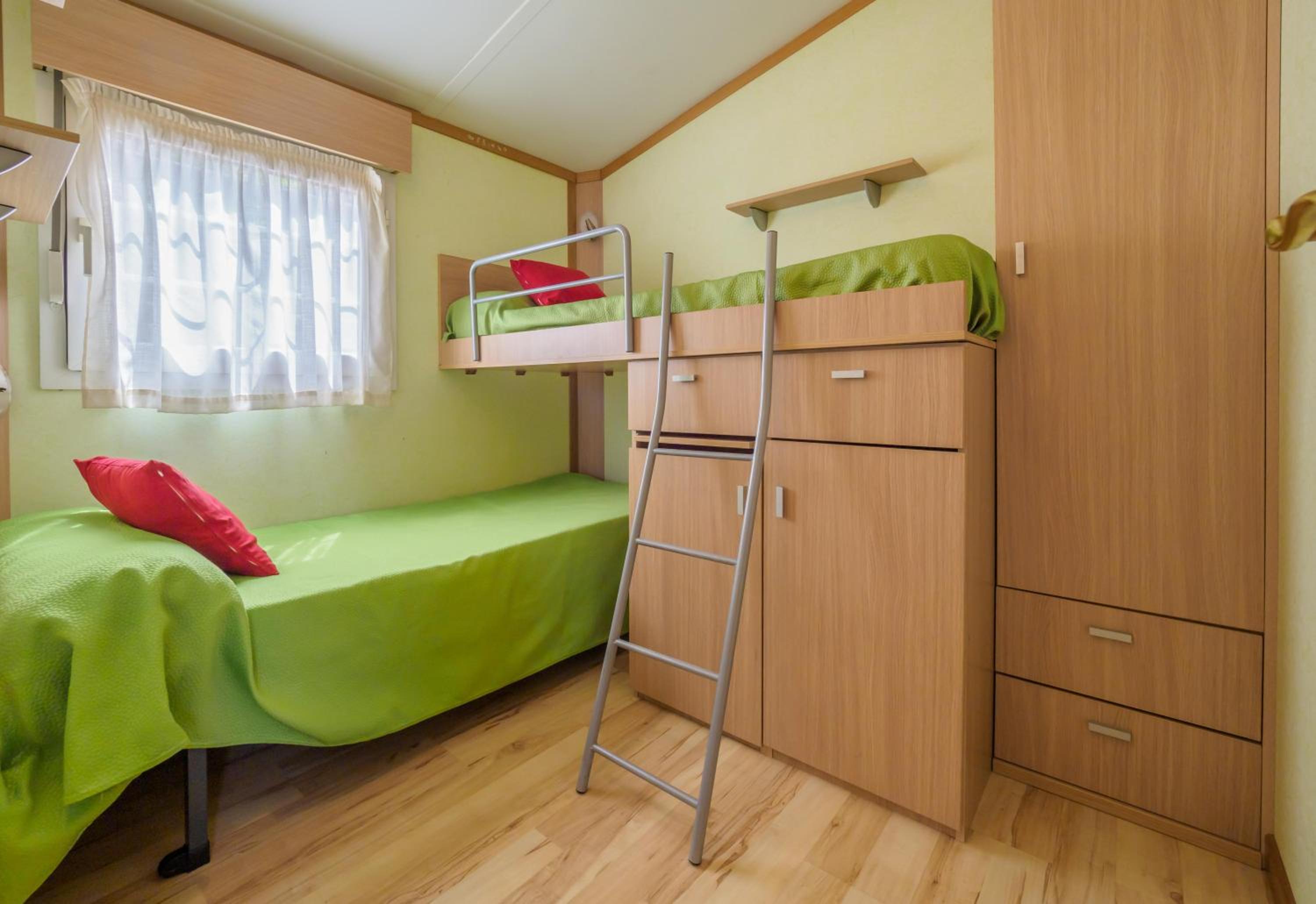 Casa móvil de lujo (4 adultos + 2 niños)