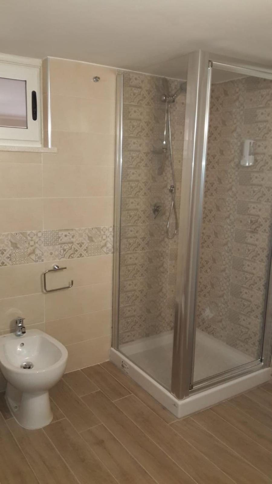 Twin Room - Photo 3