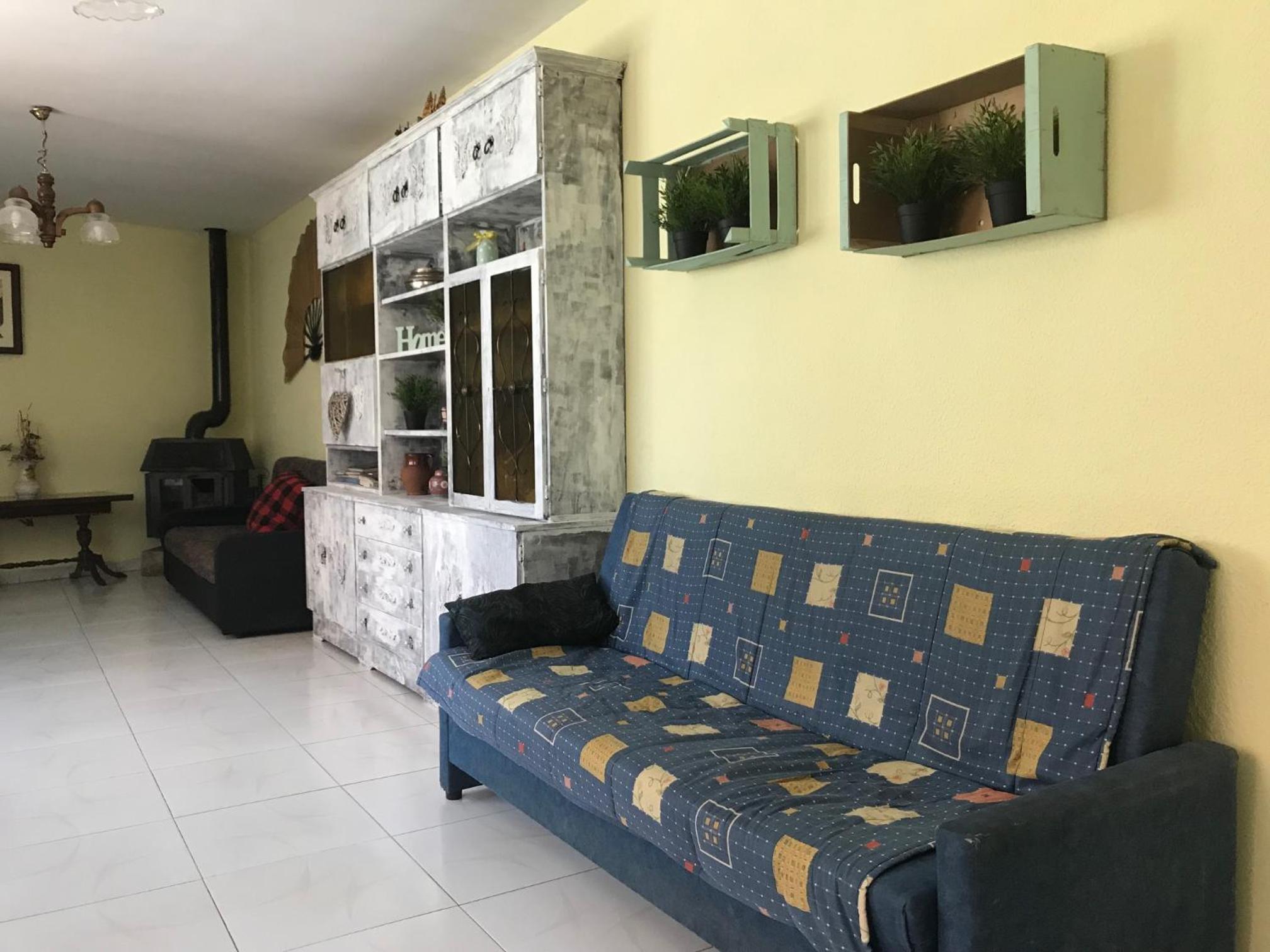 Casa de cuatro habitaciones