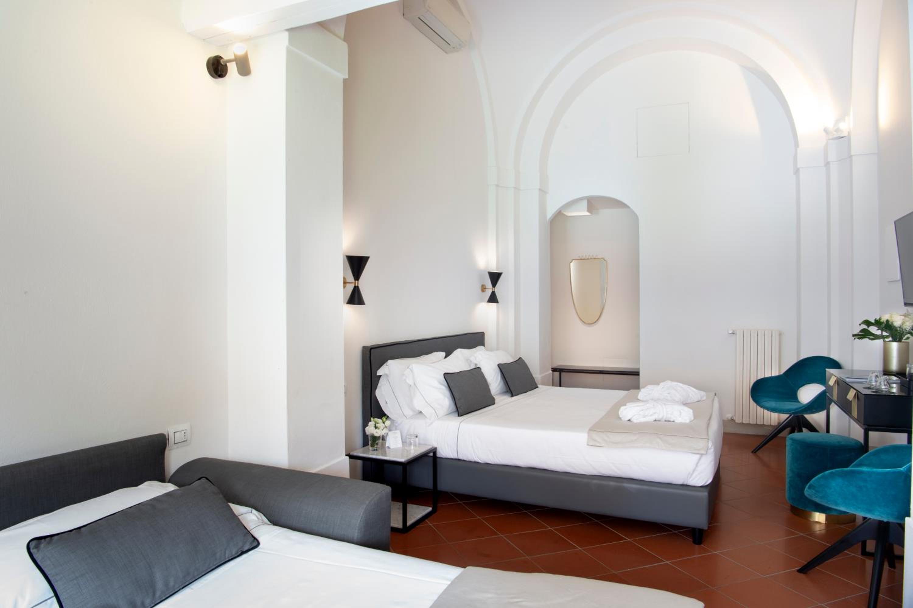 Superior King Room photo 1