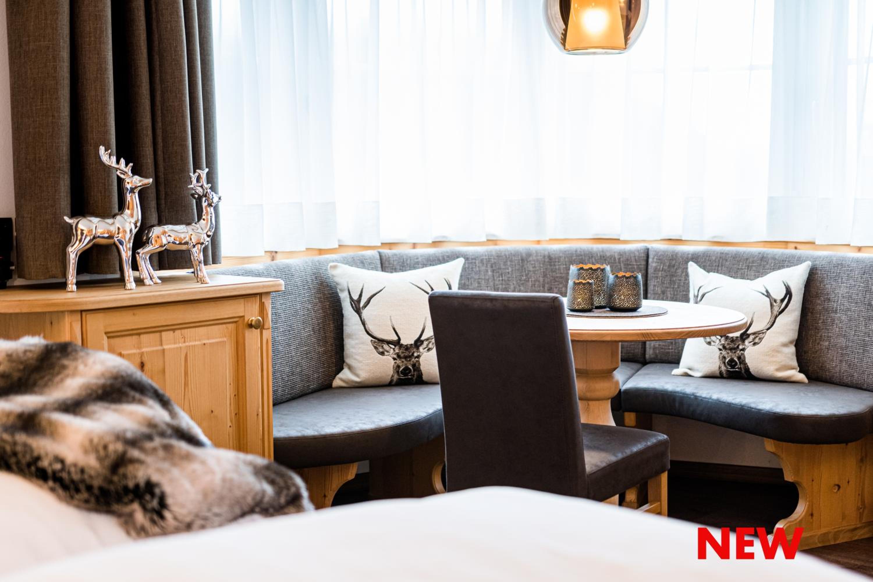 Junior Suite (2 Adults) - Photo 2