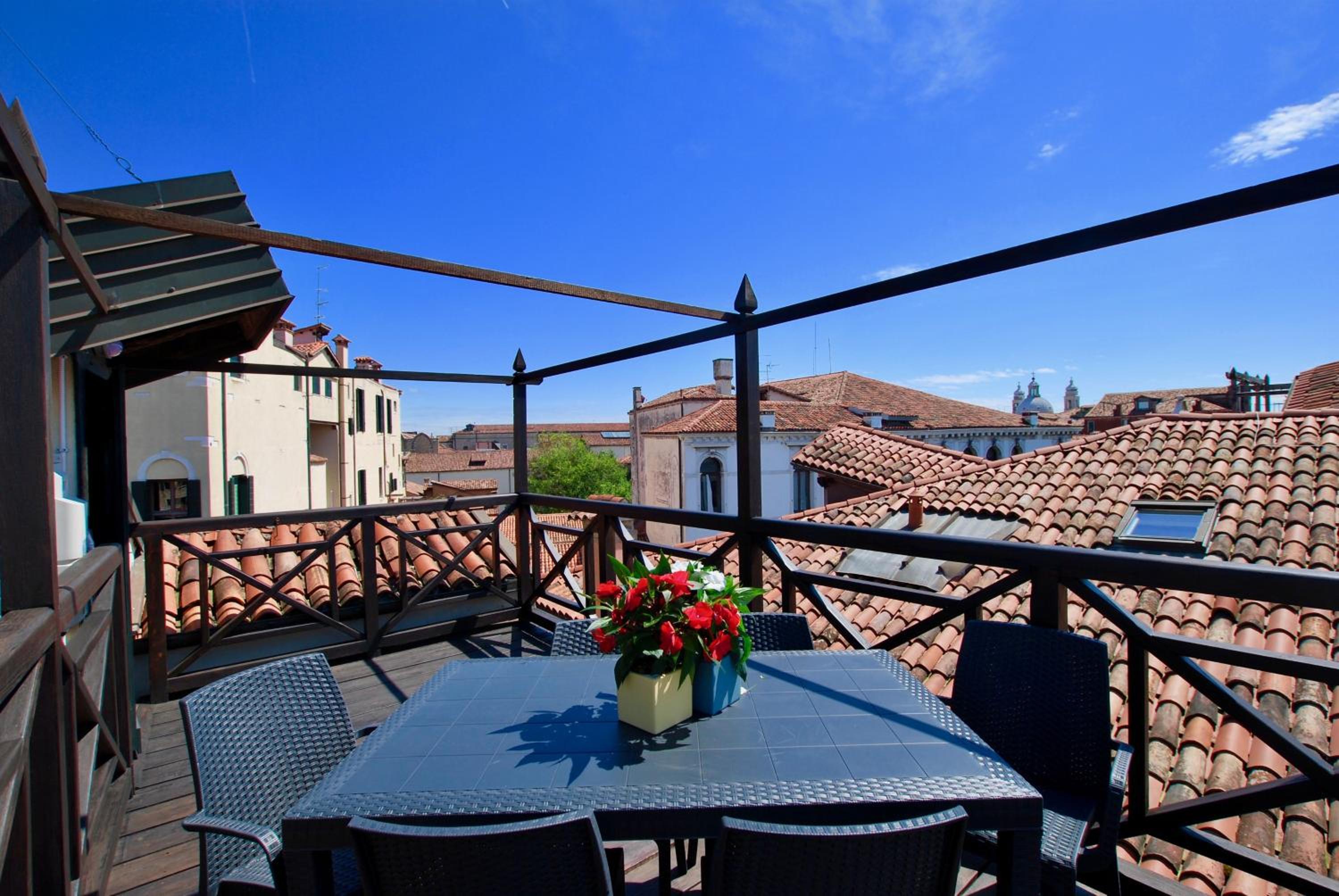 Superior Apartment photo 2